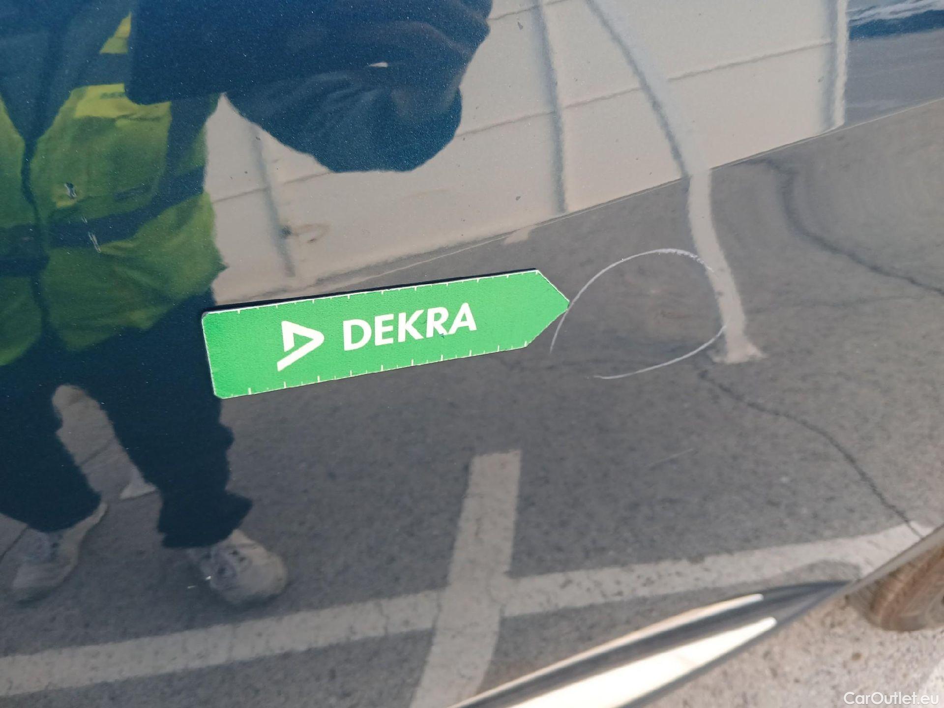  Peugeot  3008 PEUGEOT  / 2020 / 5P / todoterreno 1.5 BlueHDi 96kW (130CV) S&S Allure #21