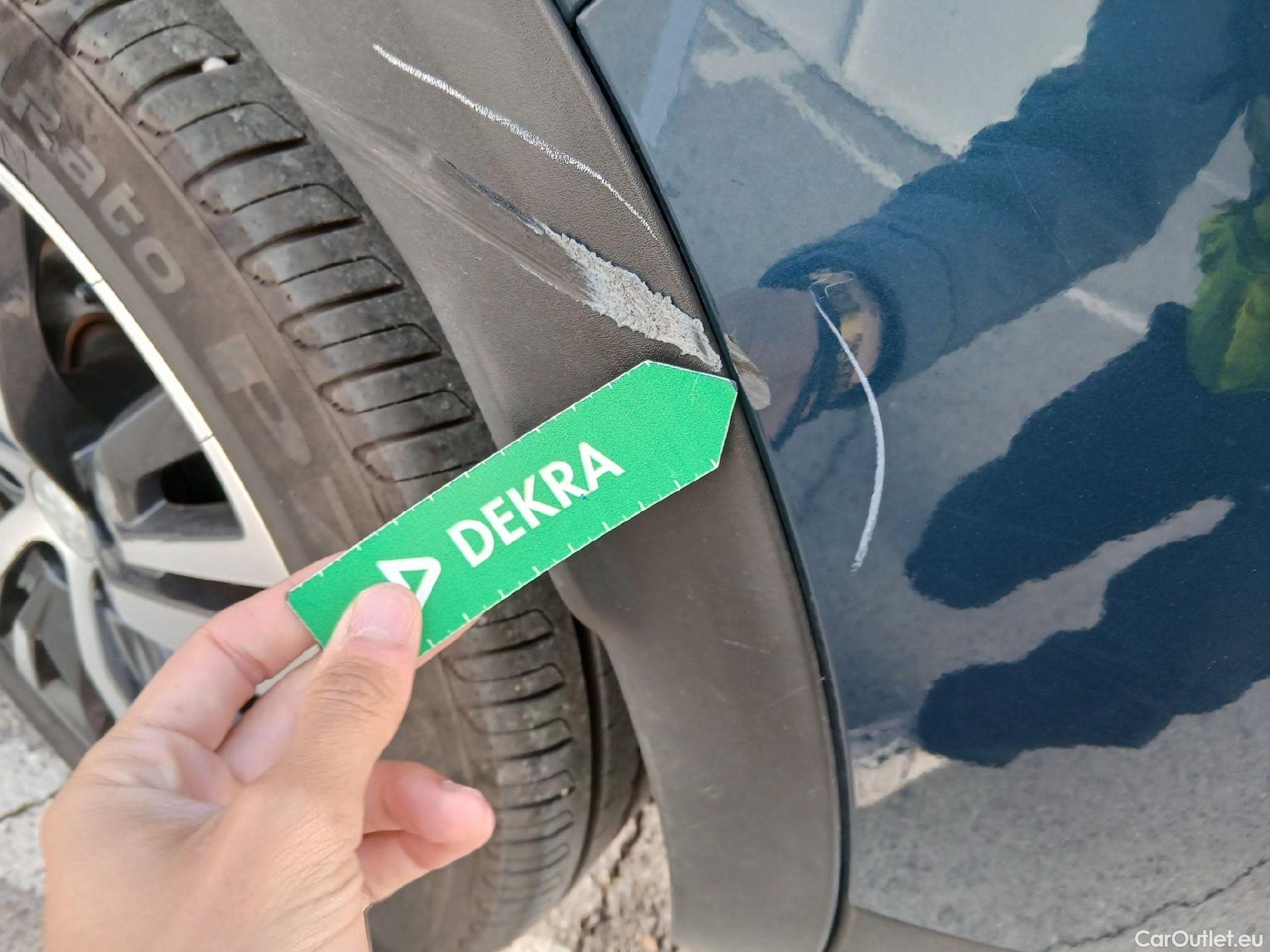  Peugeot  3008 PEUGEOT  / 2020 / 5P / todoterreno 1.5 BlueHDi 96kW (130CV) S&S Allure #26