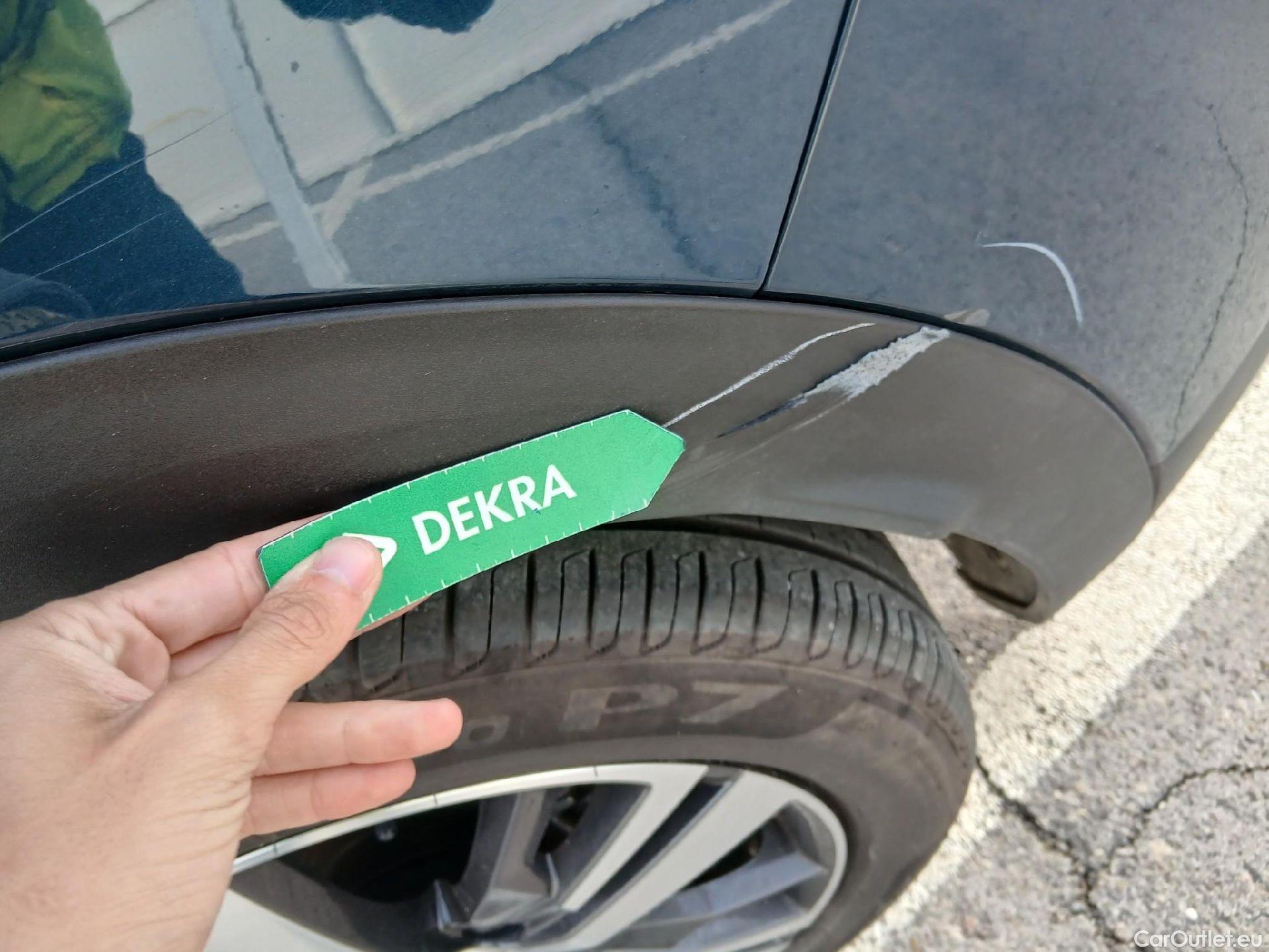  Peugeot  3008 PEUGEOT  / 2020 / 5P / todoterreno 1.5 BlueHDi 96kW (130CV) S&S Allure #24