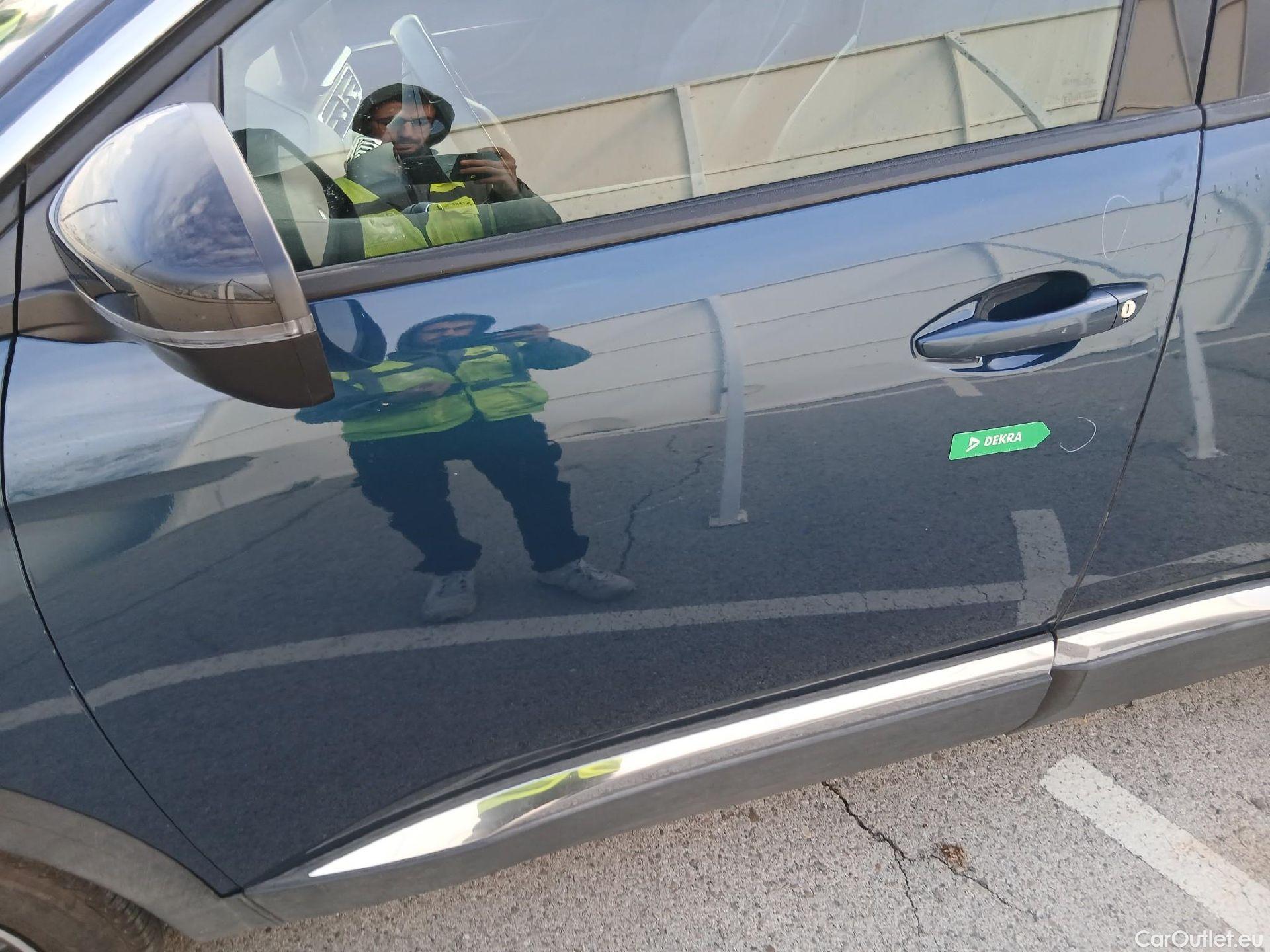  Peugeot  3008 PEUGEOT  / 2020 / 5P / todoterreno 1.5 BlueHDi 96kW (130CV) S&S Allure #16