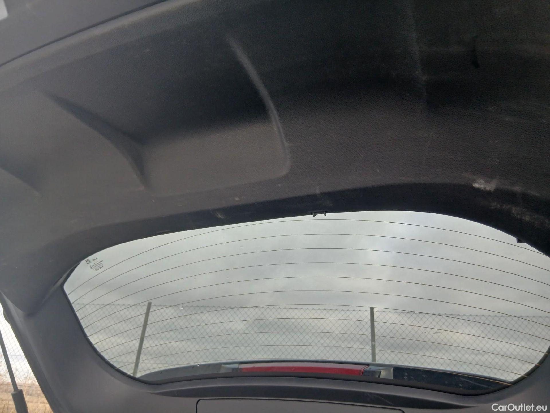  Toyota  Corolla TOYOTA  / 2019 / 5P / familiar 1.8 125H ACTIVE E-CVT TOURING SPORT #66