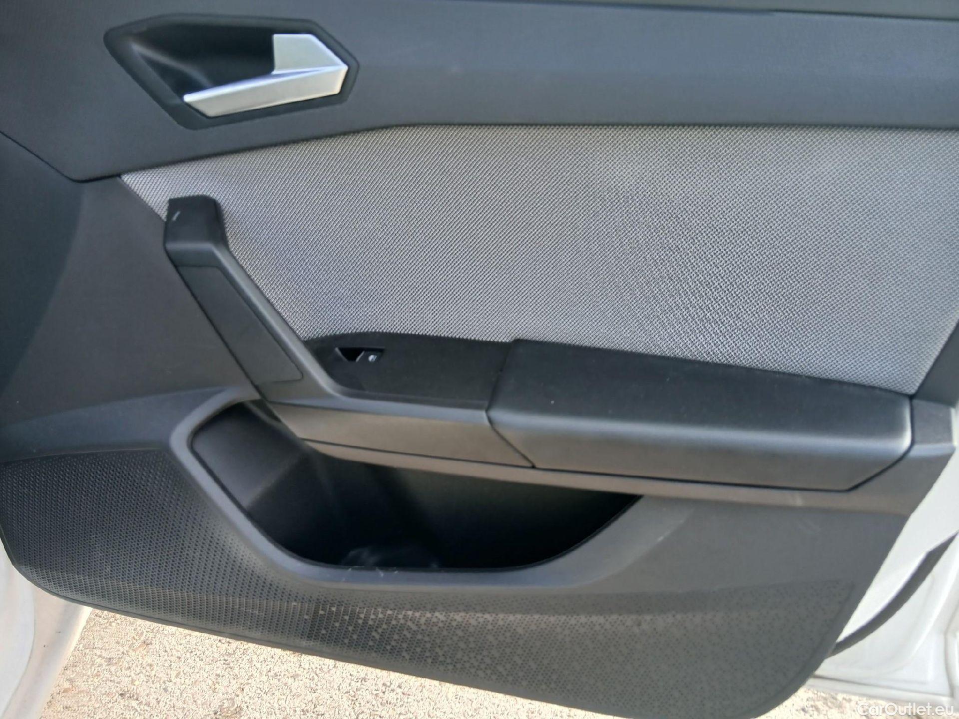  Seat  Leon SEAT Nuevo León / 2020 / 5P / familiar SP 2.0 TDI 85kW Style Go(SP) #19