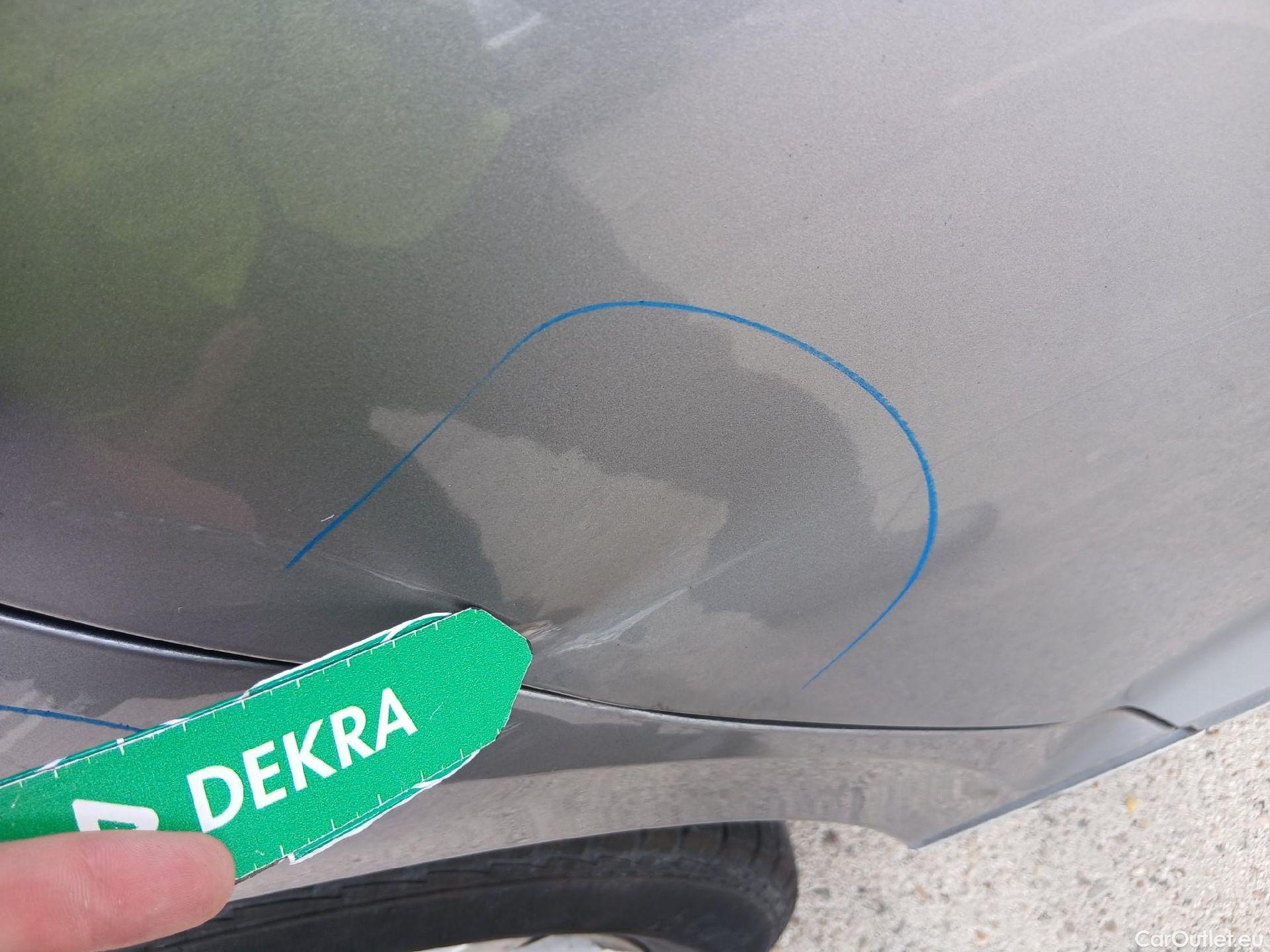  Volkswagen  Passat VOLKSWAGEN  / 2019 / 4P / sedán 2.0 TDI 90kW (122CV) DSG #35