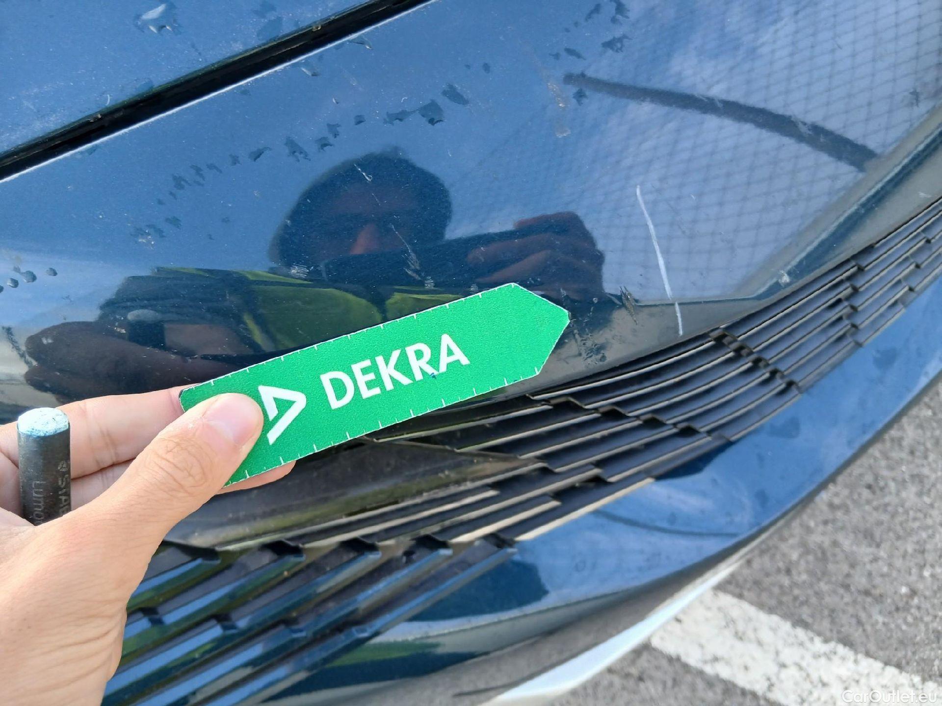  Peugeot  3008 PEUGEOT  / 2020 / 5P / todoterreno 1.5 BlueHDi 96kW (130CV) S&S Allure #1