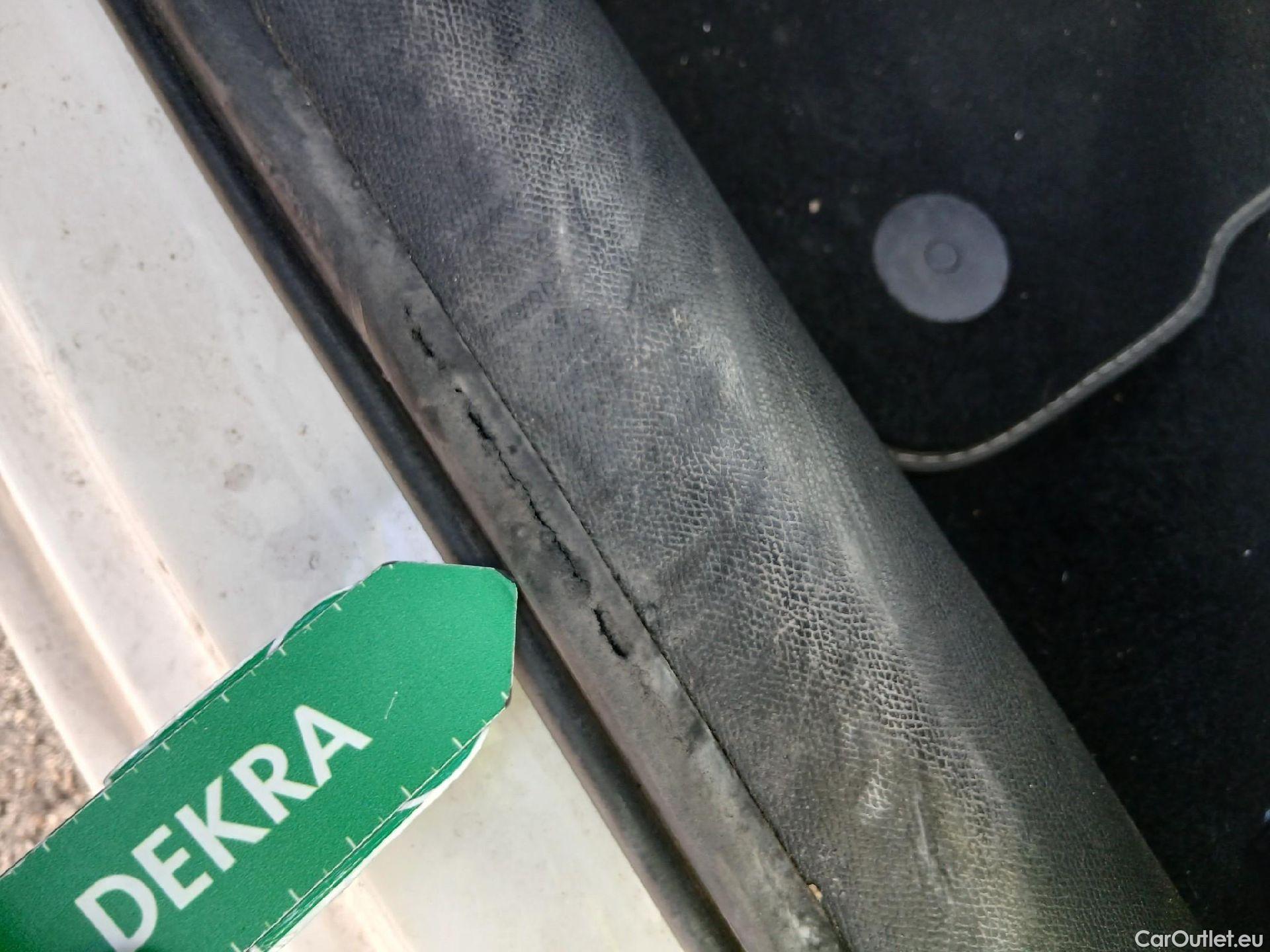  Seat  Leon SEAT Nuevo León / 2020 / 5P / familiar SP 2.0 TDI 85kW Style Go(SP) #4