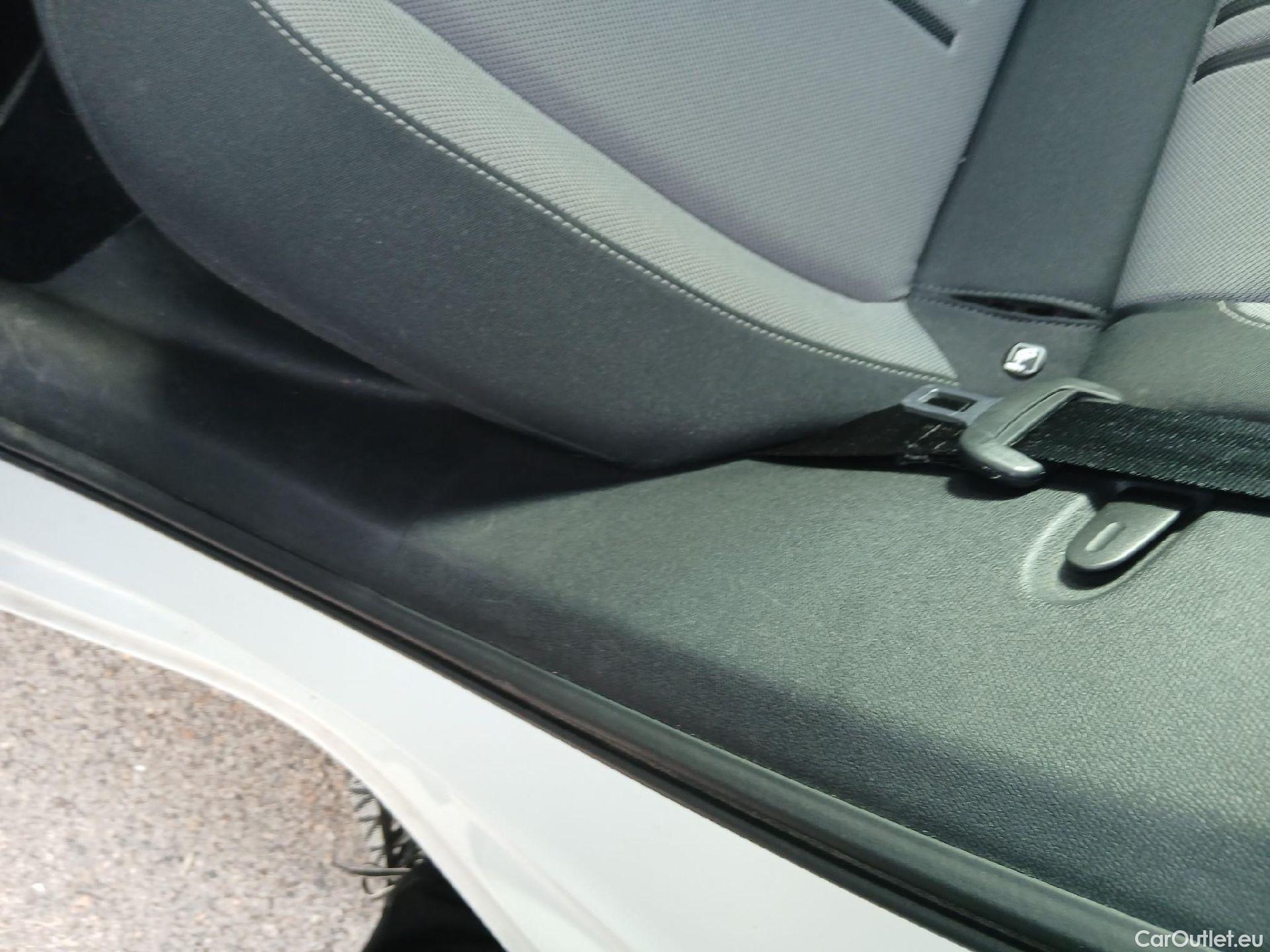  Seat  Leon SEAT Nuevo León / 2020 / 5P / familiar SP 2.0 TDI 85kW Style Go(SP) #24