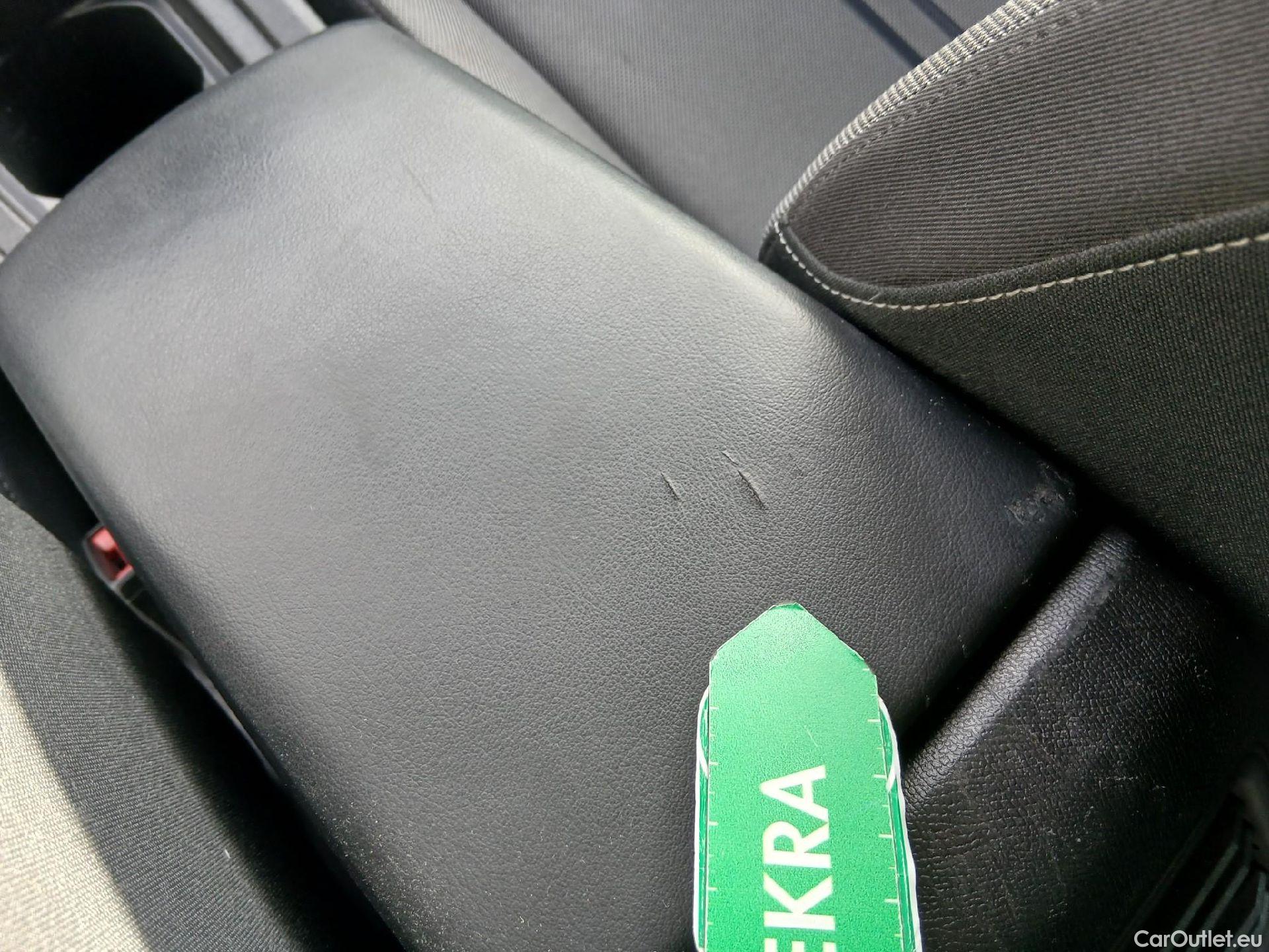  Seat  Leon SEAT Nuevo León / 2020 / 5P / familiar SP 2.0 TDI 85kW Style Go(SP) #9