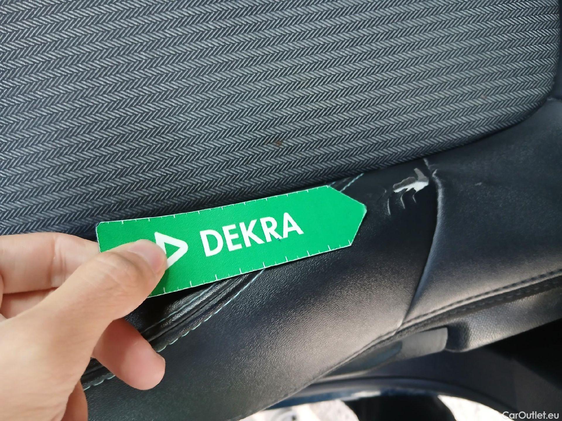  Peugeot  3008 PEUGEOT  / 2020 / 5P / todoterreno 1.5 BlueHDi 96kW (130CV) S&S Allure #17