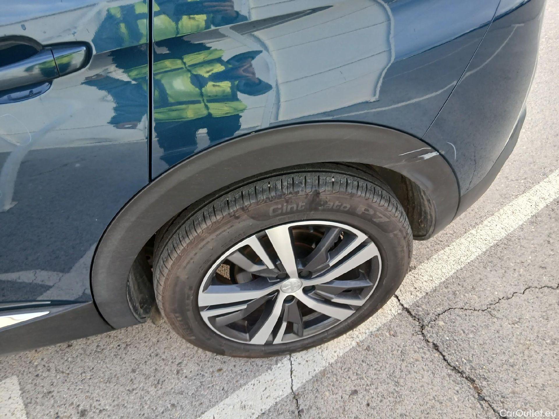  Peugeot  3008 PEUGEOT  / 2020 / 5P / todoterreno 1.5 BlueHDi 96kW (130CV) S&S Allure #25