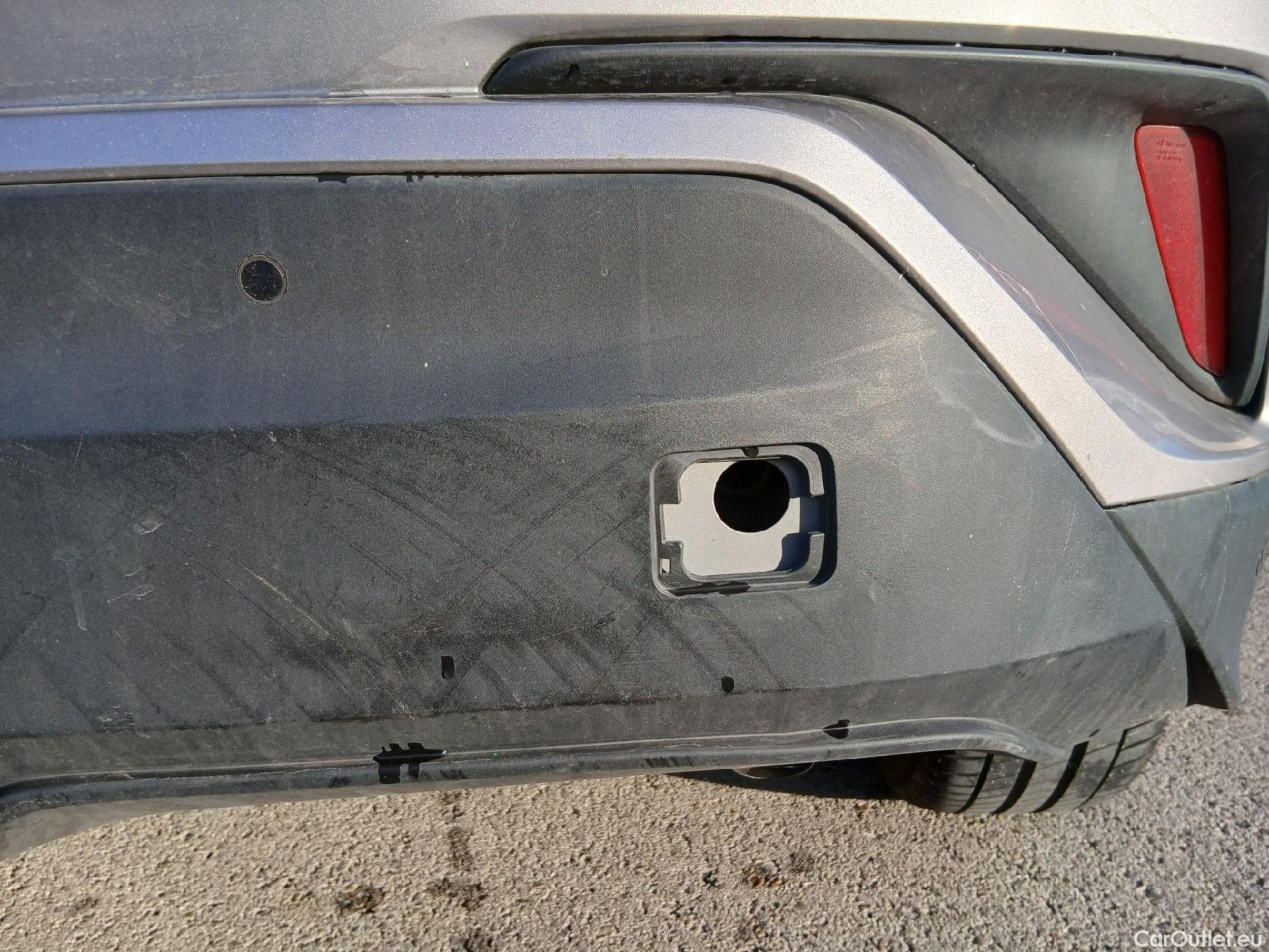  Toyota  C-HR TOYOTA  / 2016 / 5P / todoterreno 1.8 125H Advance (CX) #7