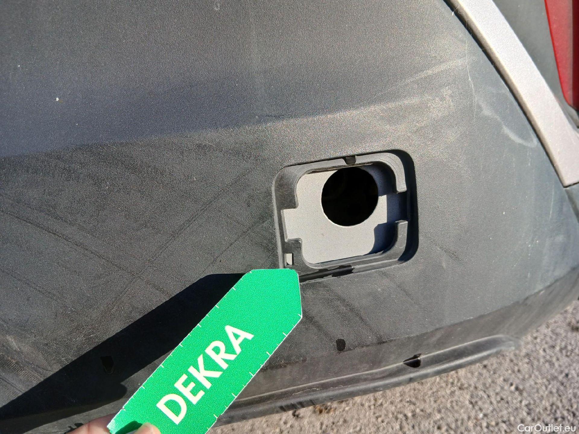  Toyota  C-HR TOYOTA  / 2016 / 5P / todoterreno 1.8 125H Advance (CX) #8