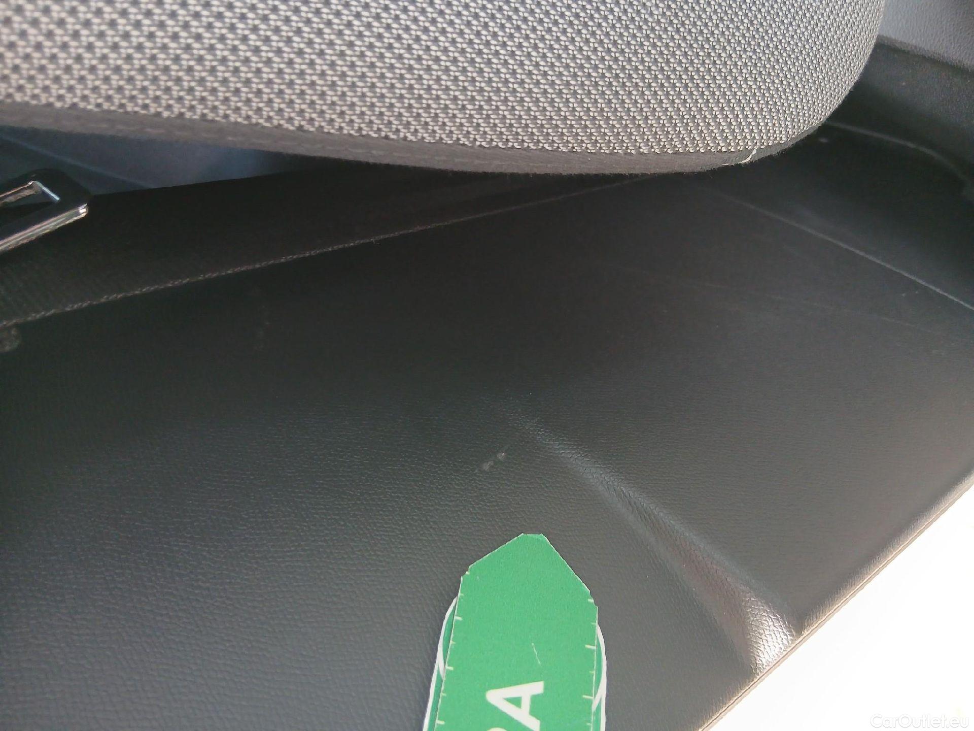  Seat  Leon SEAT Nuevo León / 2020 / 5P / familiar SP 2.0 TDI 85kW Style Go(SP) #17