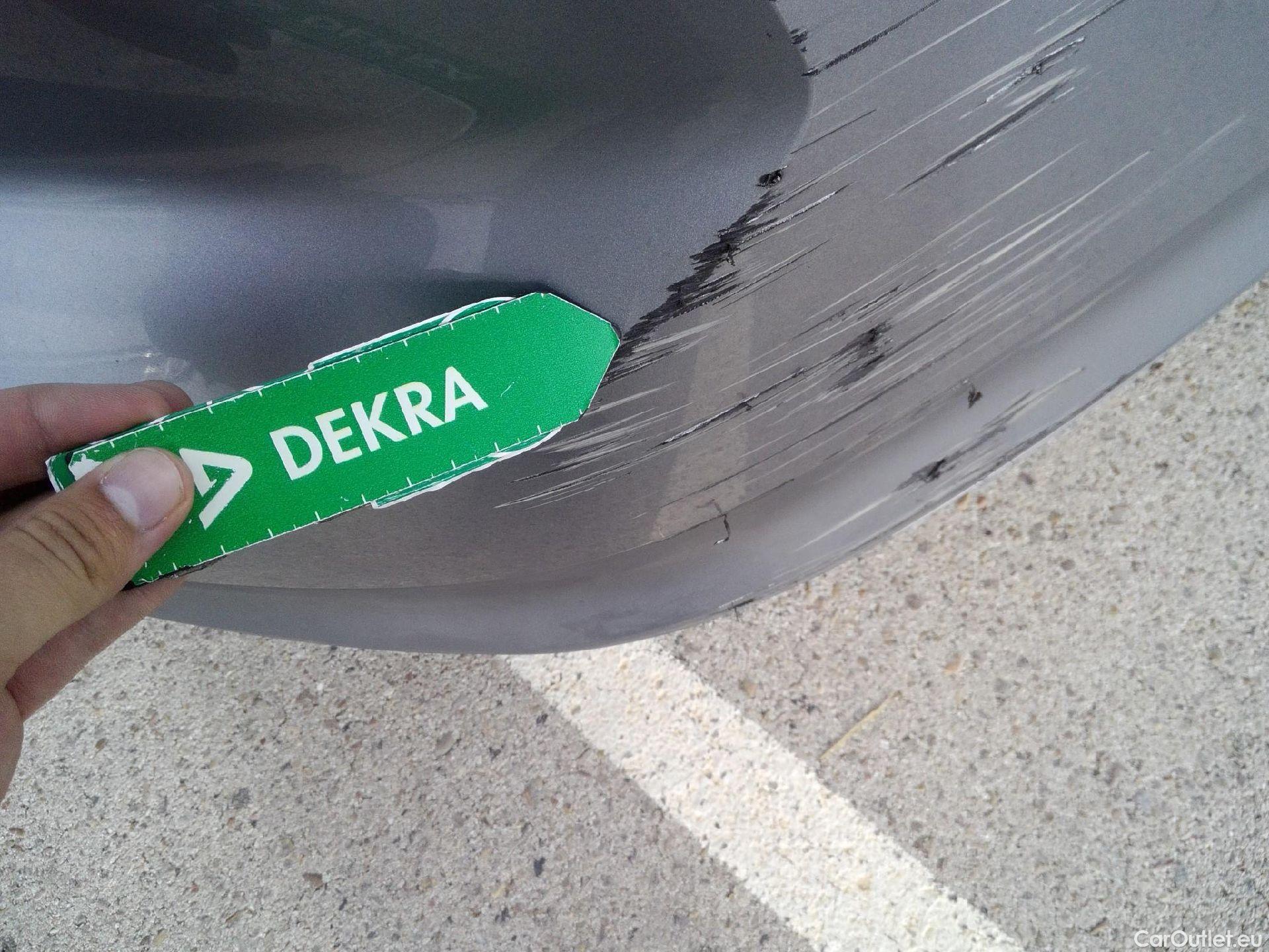  Volkswagen  Passat VOLKSWAGEN  / 2019 / 4P / sedán 2.0 TDI 90kW (122CV) DSG #26