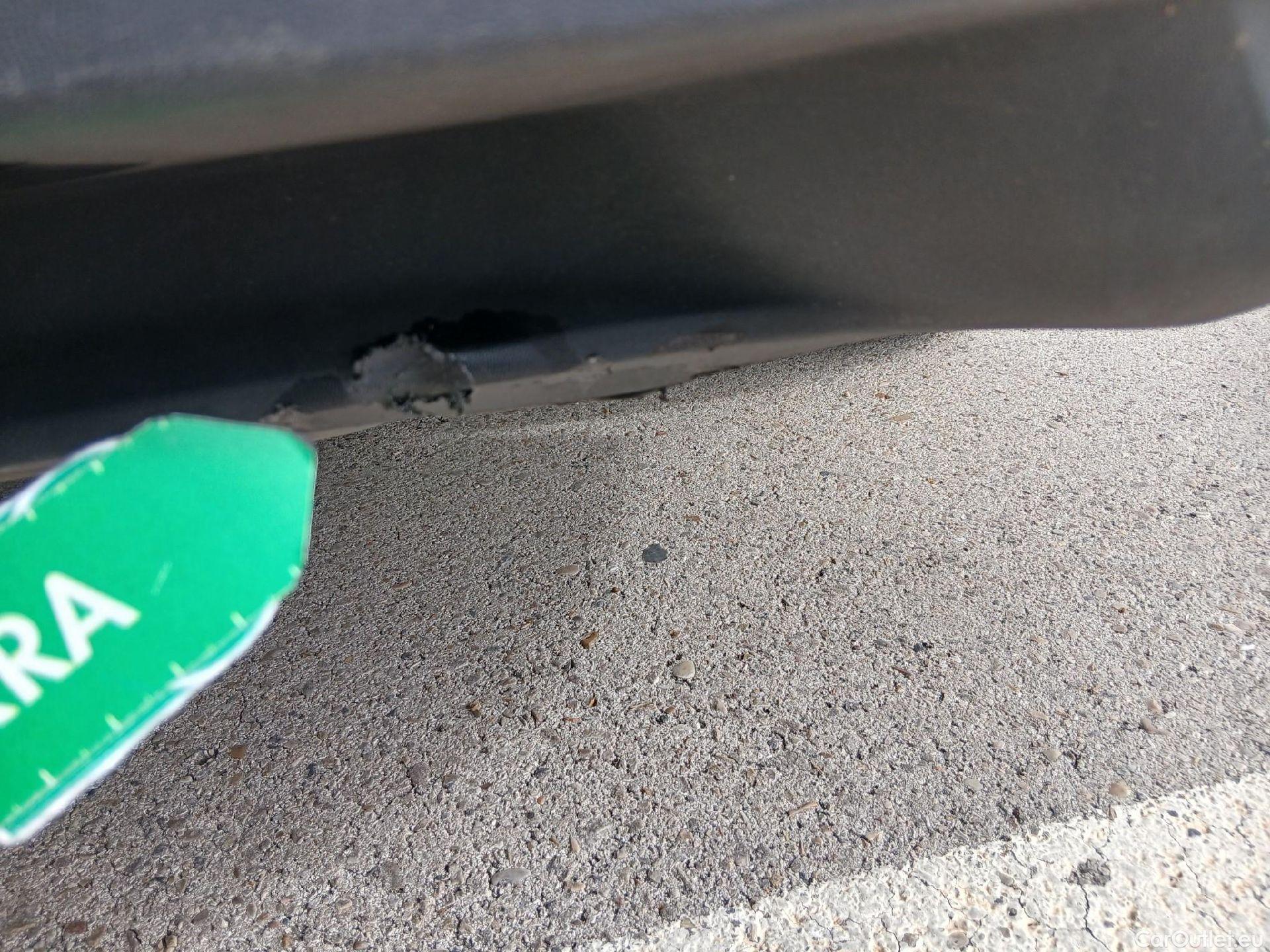  Volkswagen  Passat VOLKSWAGEN  / 2019 / 4P / sedán 2.0 TDI 90kW (122CV) DSG #27