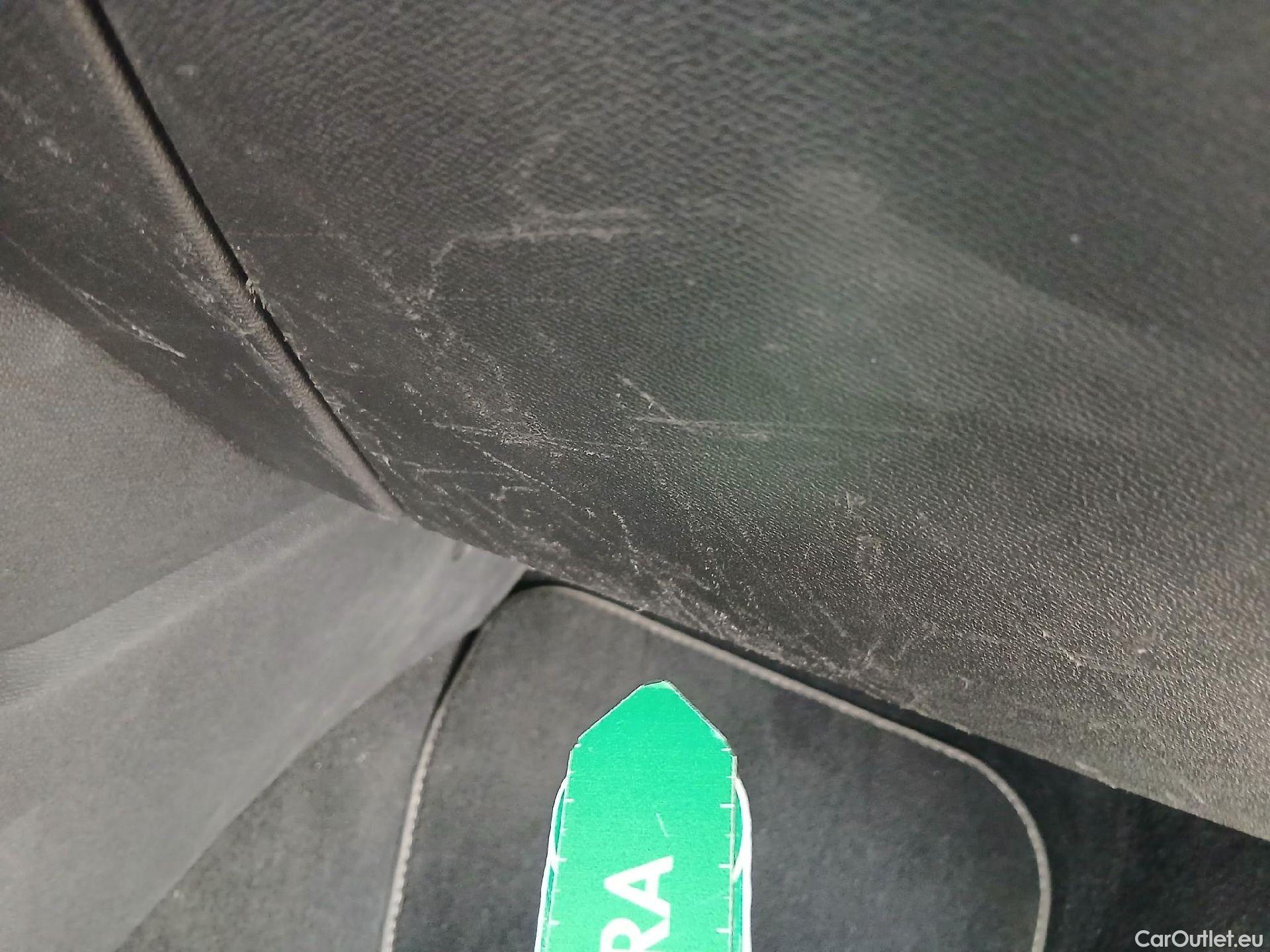  Seat  Leon SEAT Nuevo León / 2020 / 5P / familiar SP 2.0 TDI 85kW Style Go(SP) #21