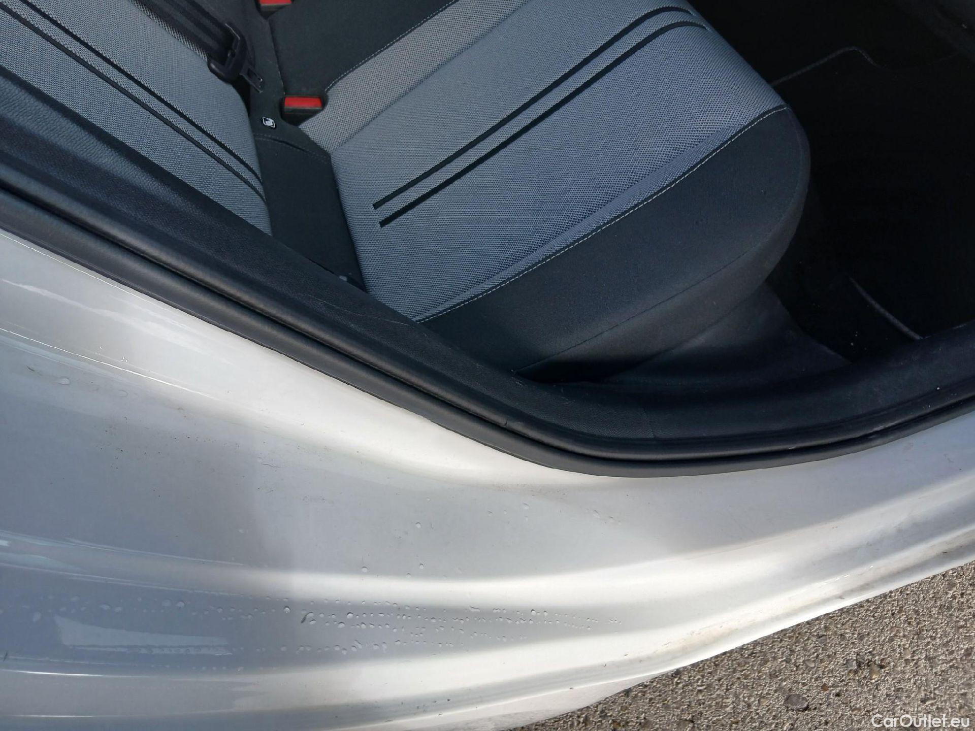  Seat  Leon SEAT Nuevo León / 2020 / 5P / familiar SP 2.0 TDI 85kW Style Go(SP) #13