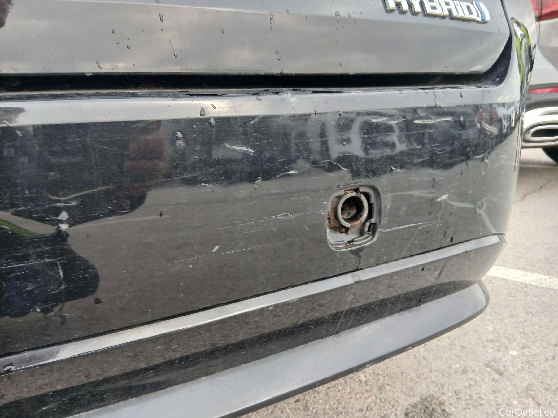  Toyota  Corolla TOYOTA  / 2019 / 5P / familiar 1.8 125H ACTIVE E-CVT TOURING SPORT #48