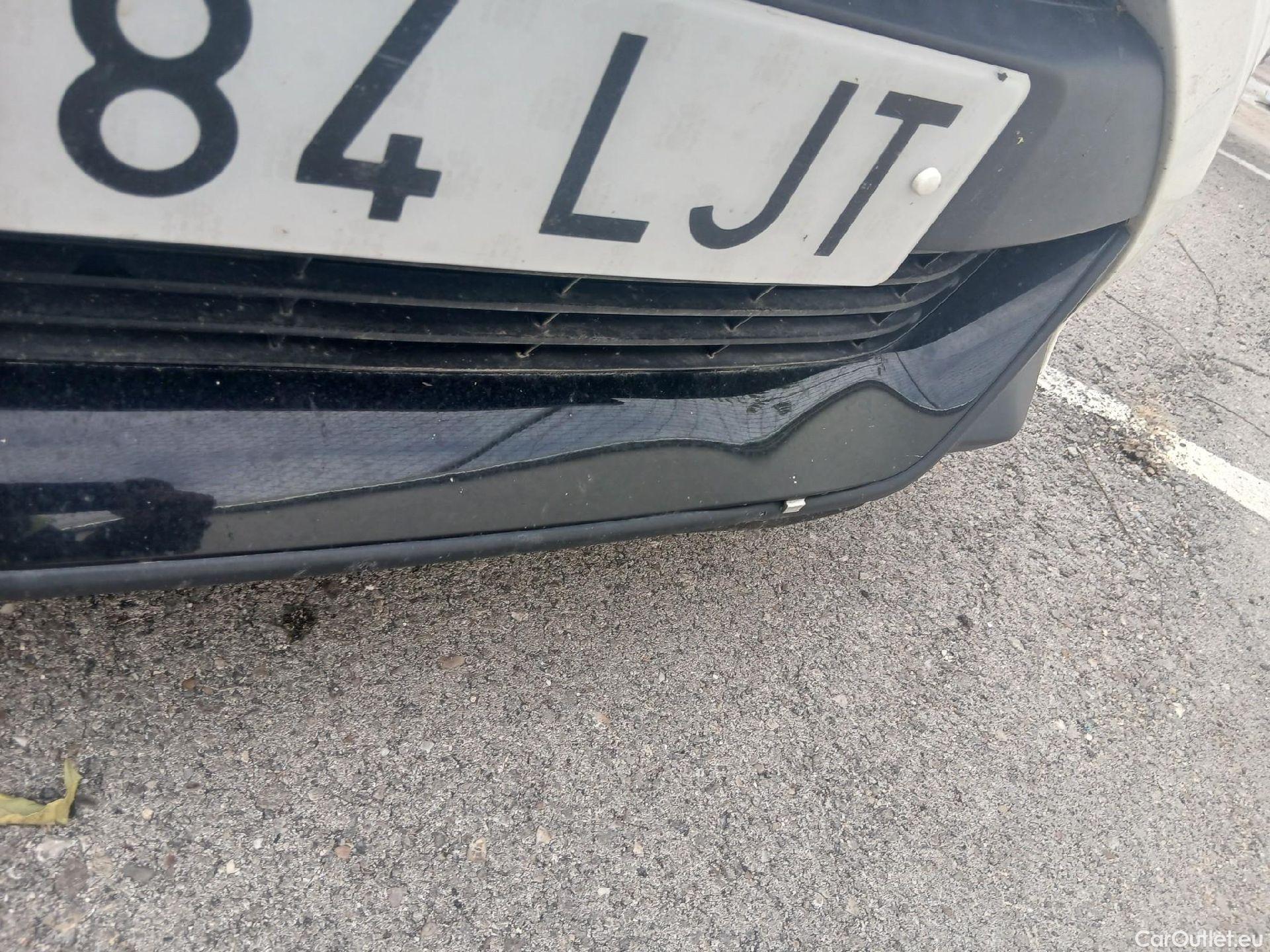  Toyota  Aygo TOYOTA  / 2018 / 5P / minicoche 1.0 70 x-play #14