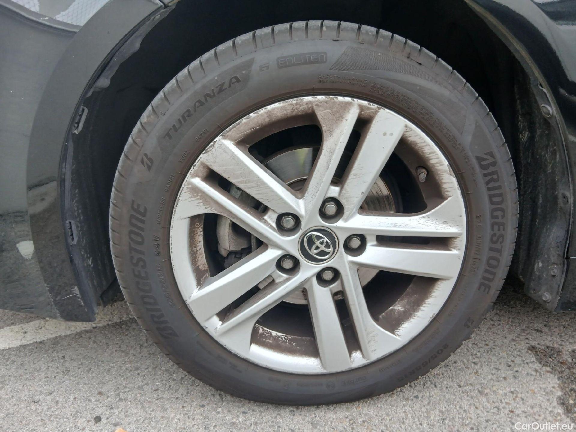  Toyota  Corolla TOYOTA  / 2019 / 5P / familiar 1.8 125H ACTIVE E-CVT TOURING SPORT #11