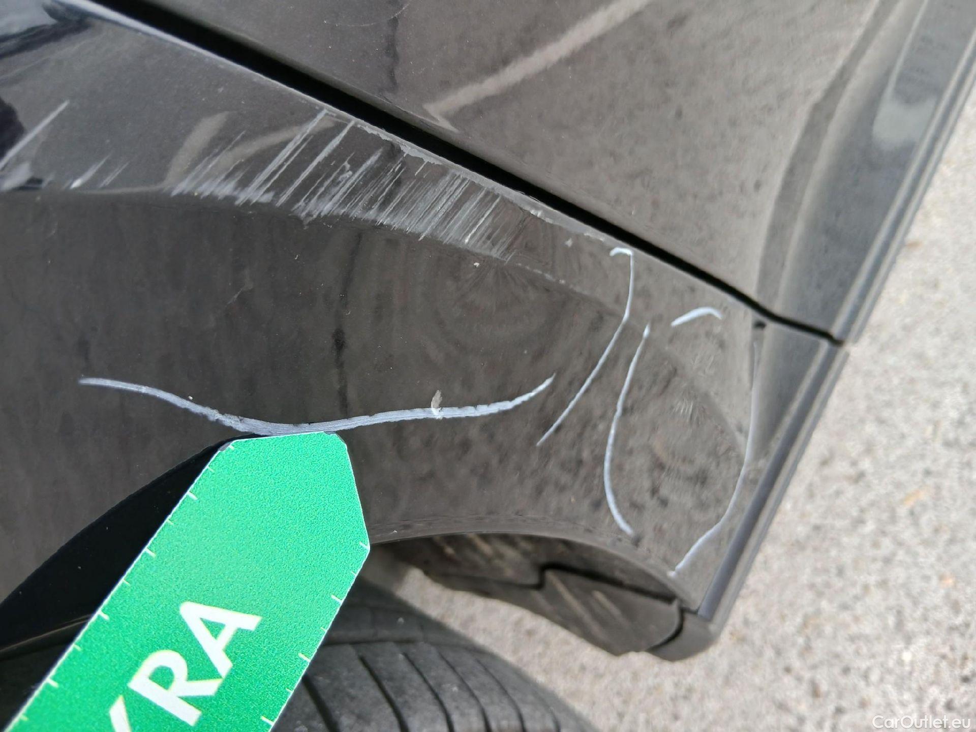  Volkswagen  Passat VOLKSWAGEN  / 2019 / 5P / familiar Variant Executive 2.0 TDI 110kW (150CV) #21