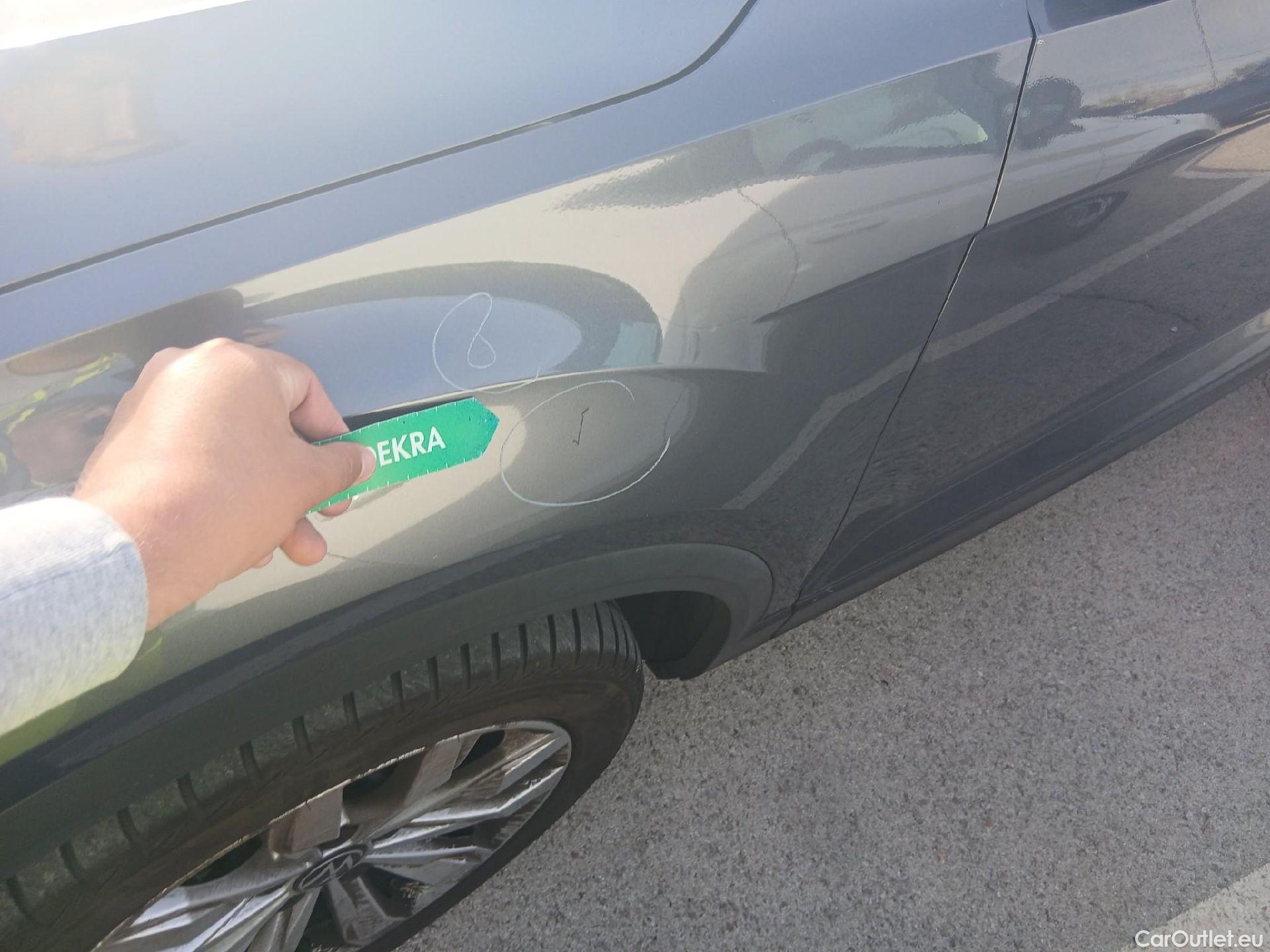  Volkswagen  T-ROC VOLKSWAGEN  / 2017 / 5P / todoterreno Advance 2.0 TDI 110kW (150CV) DSG (AC2) #9