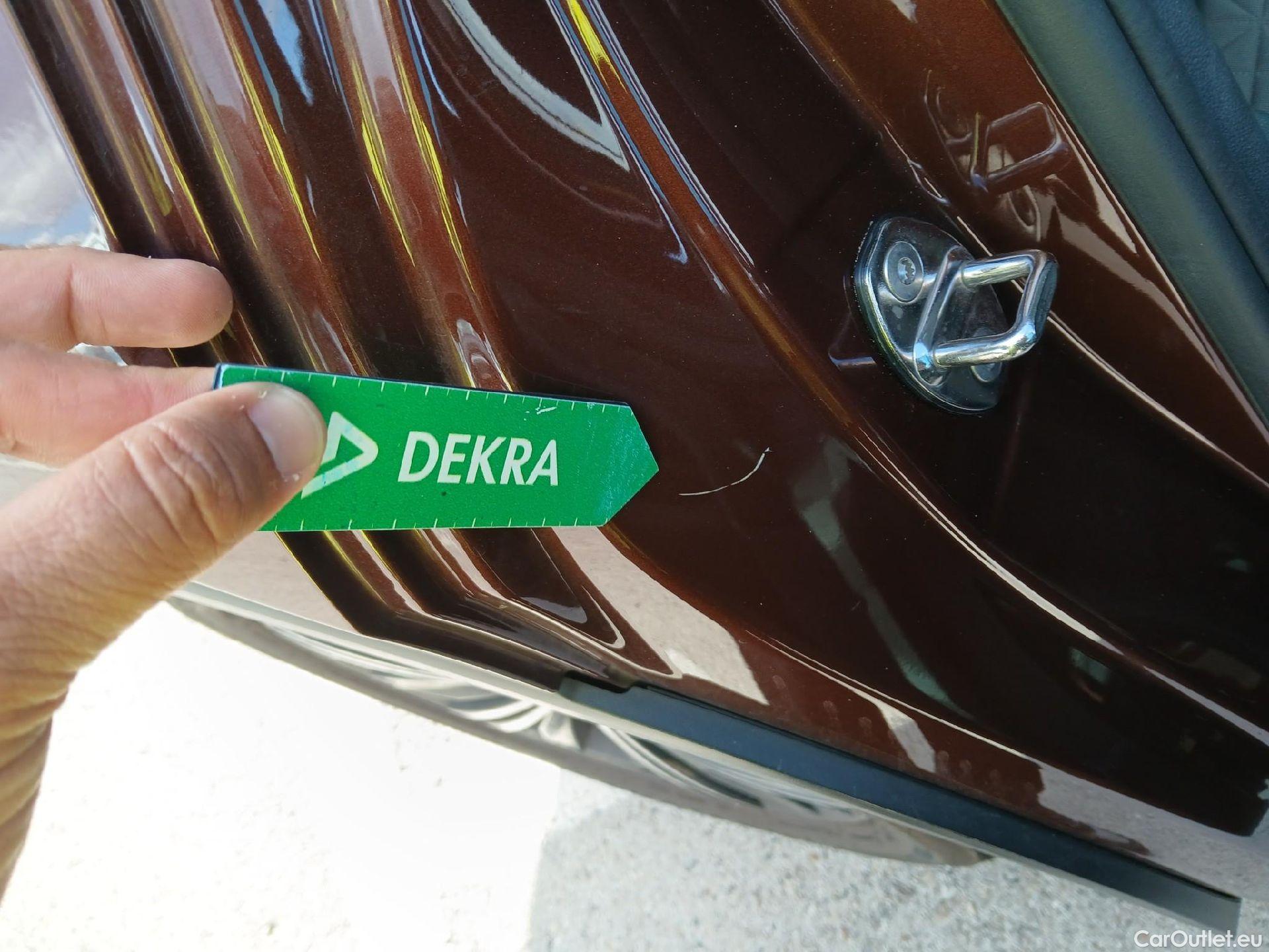  Volkswagen  Tiguan VOLKSWAGEN  / 2020 / 5P / todoterreno Life 2.0 TDI 110kW (150CV) #6