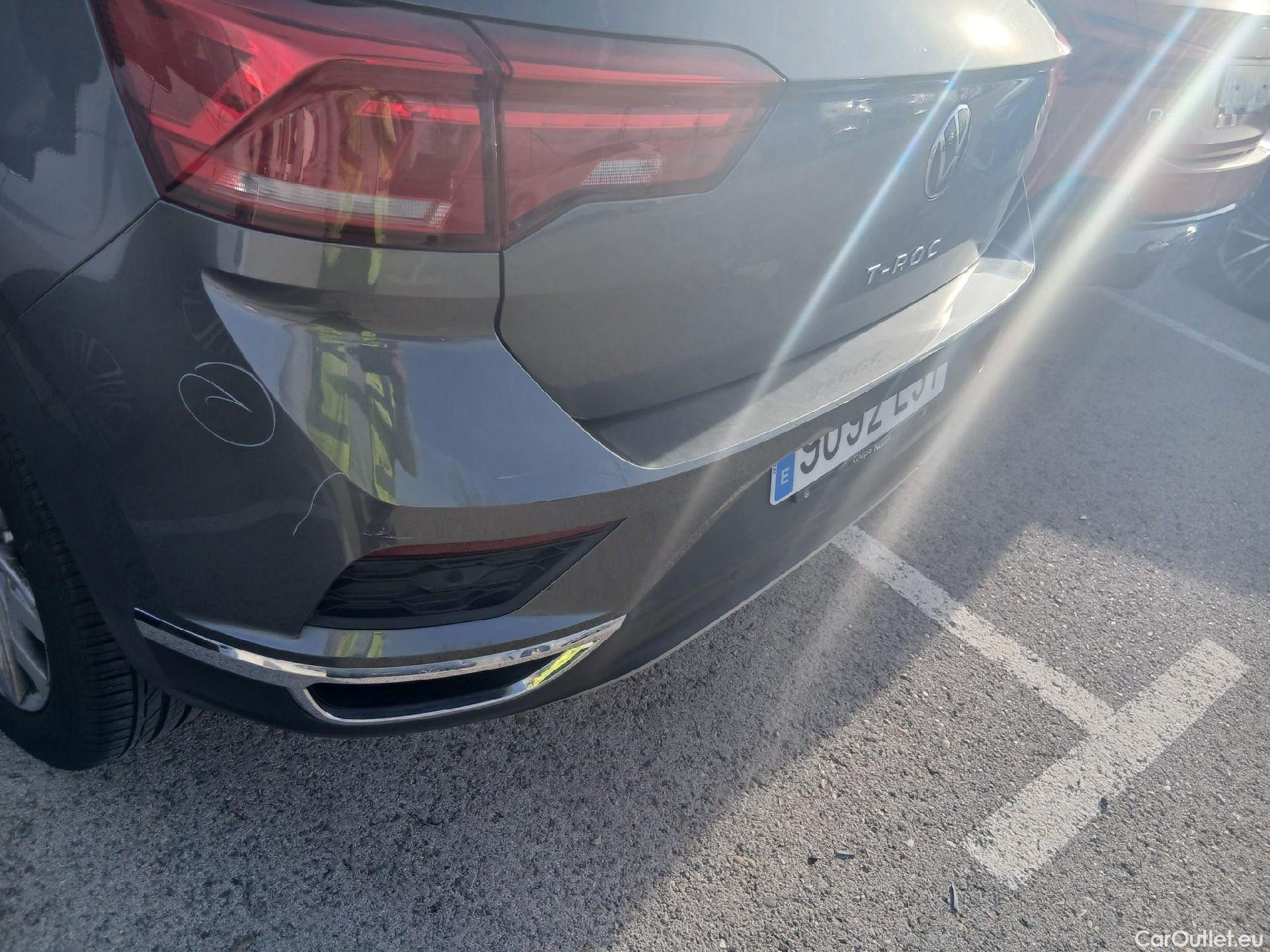  Volkswagen  T-ROC VOLKSWAGEN  / 2017 / 5P / todoterreno Advance 2.0 TDI 110kW (150CV) DSG (AC2) #13