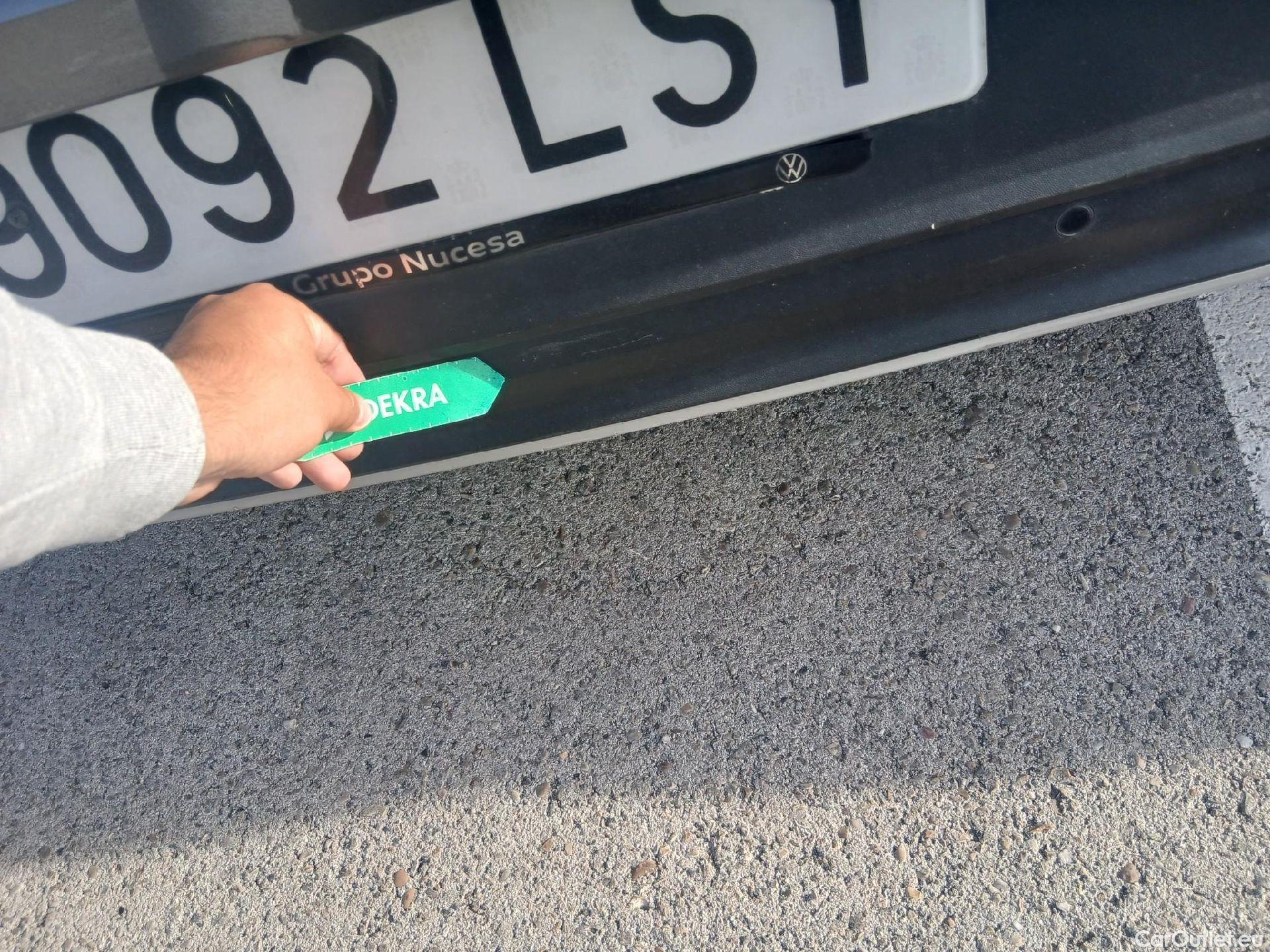  Volkswagen  T-ROC VOLKSWAGEN  / 2017 / 5P / todoterreno Advance 2.0 TDI 110kW (150CV) DSG (AC2) #16