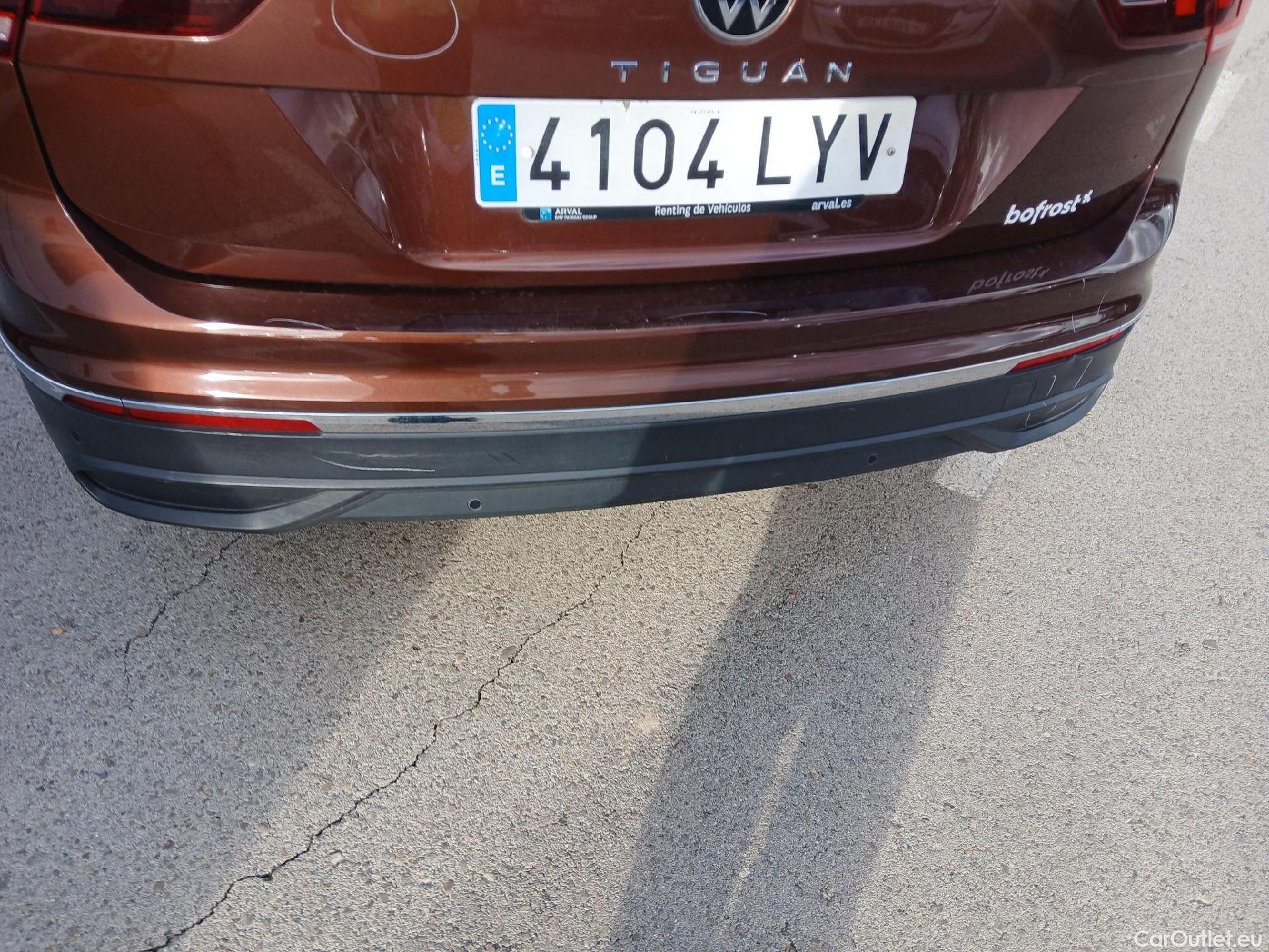  Volkswagen  Tiguan VOLKSWAGEN  / 2020 / 5P / todoterreno Life 2.0 TDI 110kW (150CV) #29