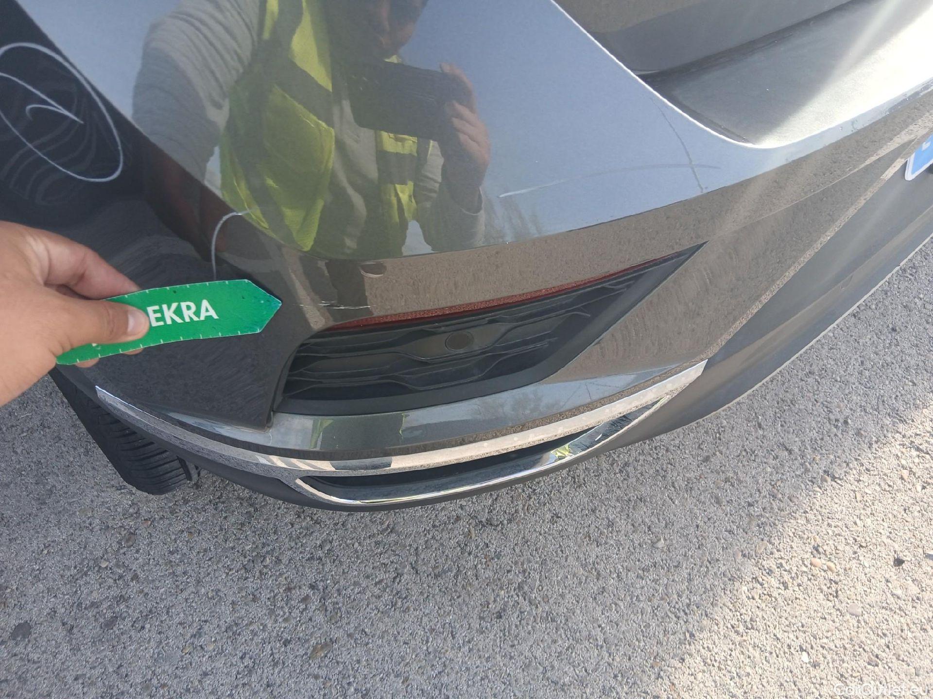  Volkswagen  T-ROC VOLKSWAGEN  / 2017 / 5P / todoterreno Advance 2.0 TDI 110kW (150CV) DSG (AC2) #14