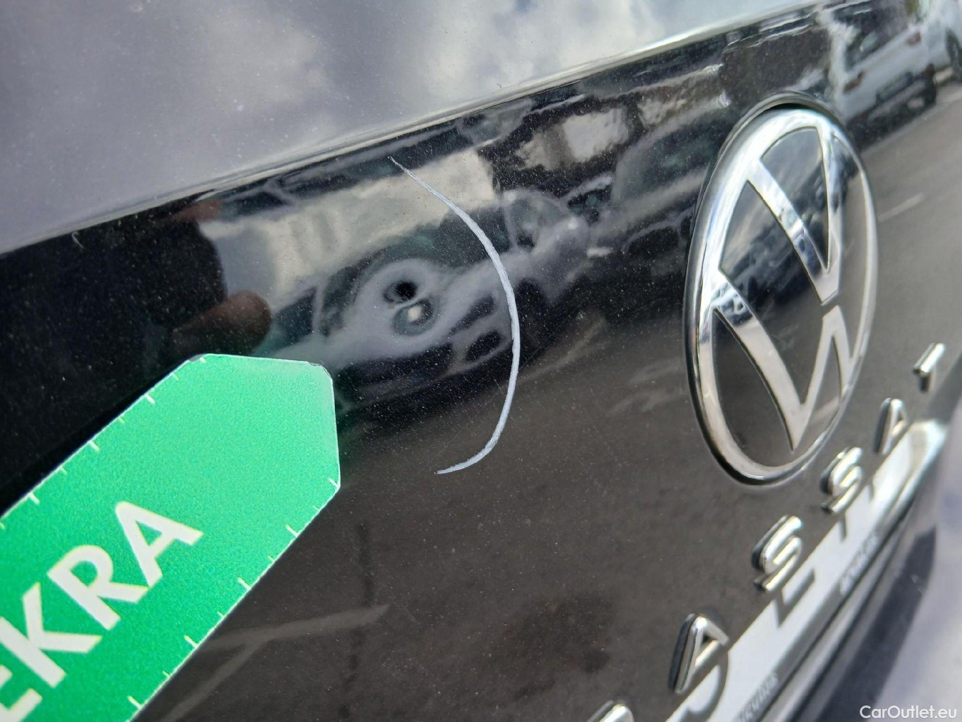  Volkswagen  Passat VOLKSWAGEN  / 2019 / 5P / familiar Variant Executive 2.0 TDI 110kW (150CV) #14