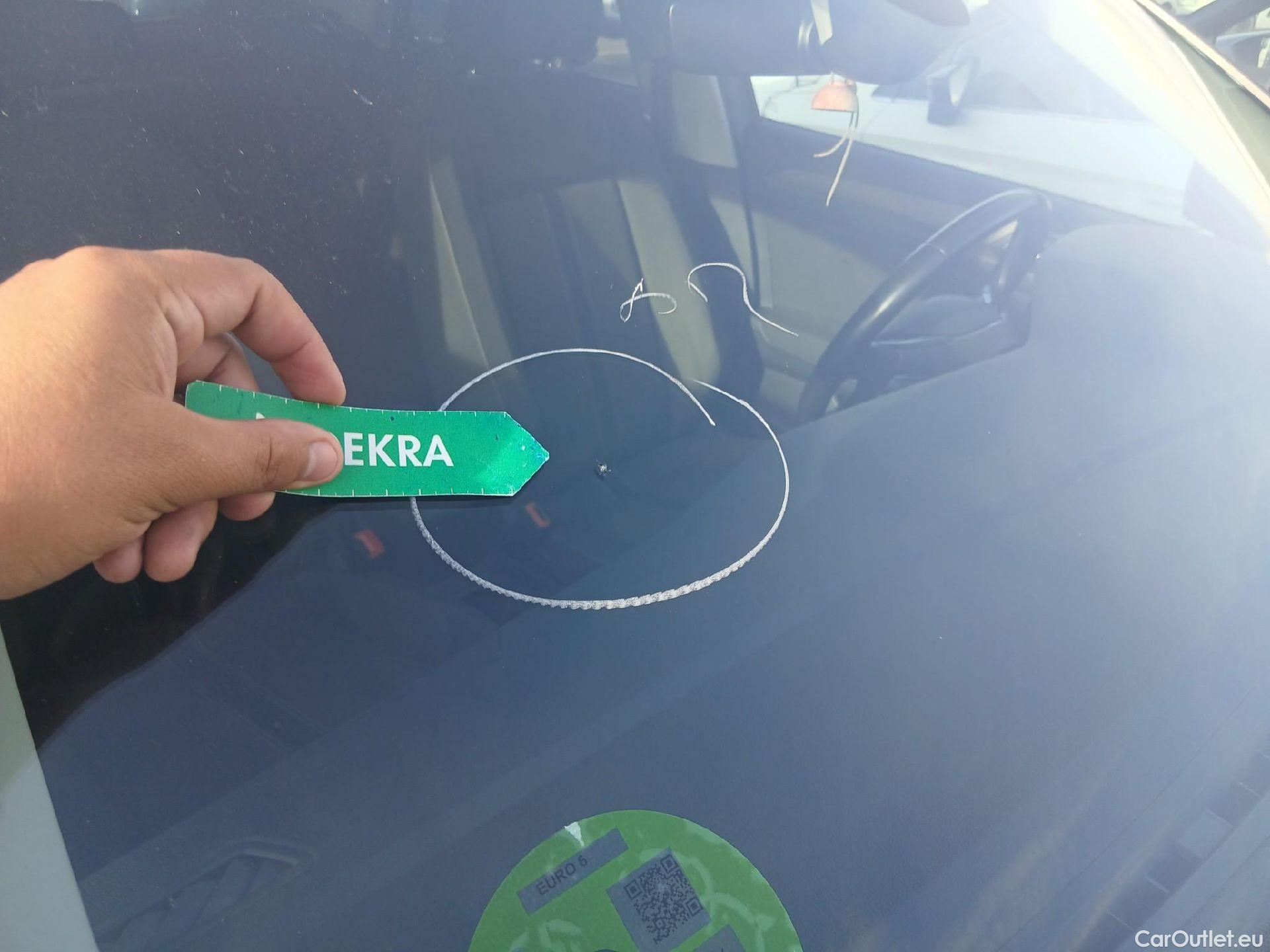  Volkswagen  T-ROC VOLKSWAGEN  / 2017 / 5P / todoterreno Advance 2.0 TDI 110kW (150CV) DSG (AC2) #8