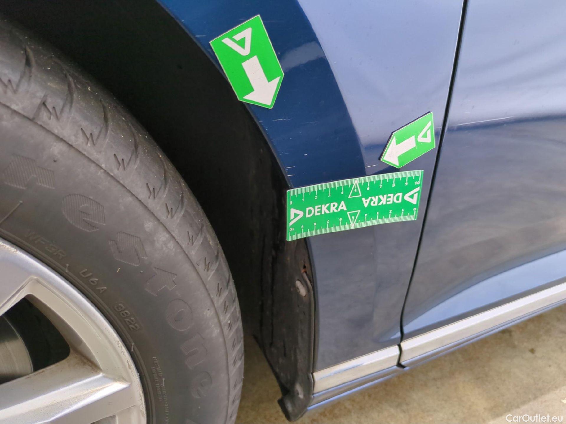  Volkswagen  Passat VOLKSWAGEN  SW / 2019 / 5P / Break 2.0 TDI 150 SCR DSG7 SW LOUNGE #20