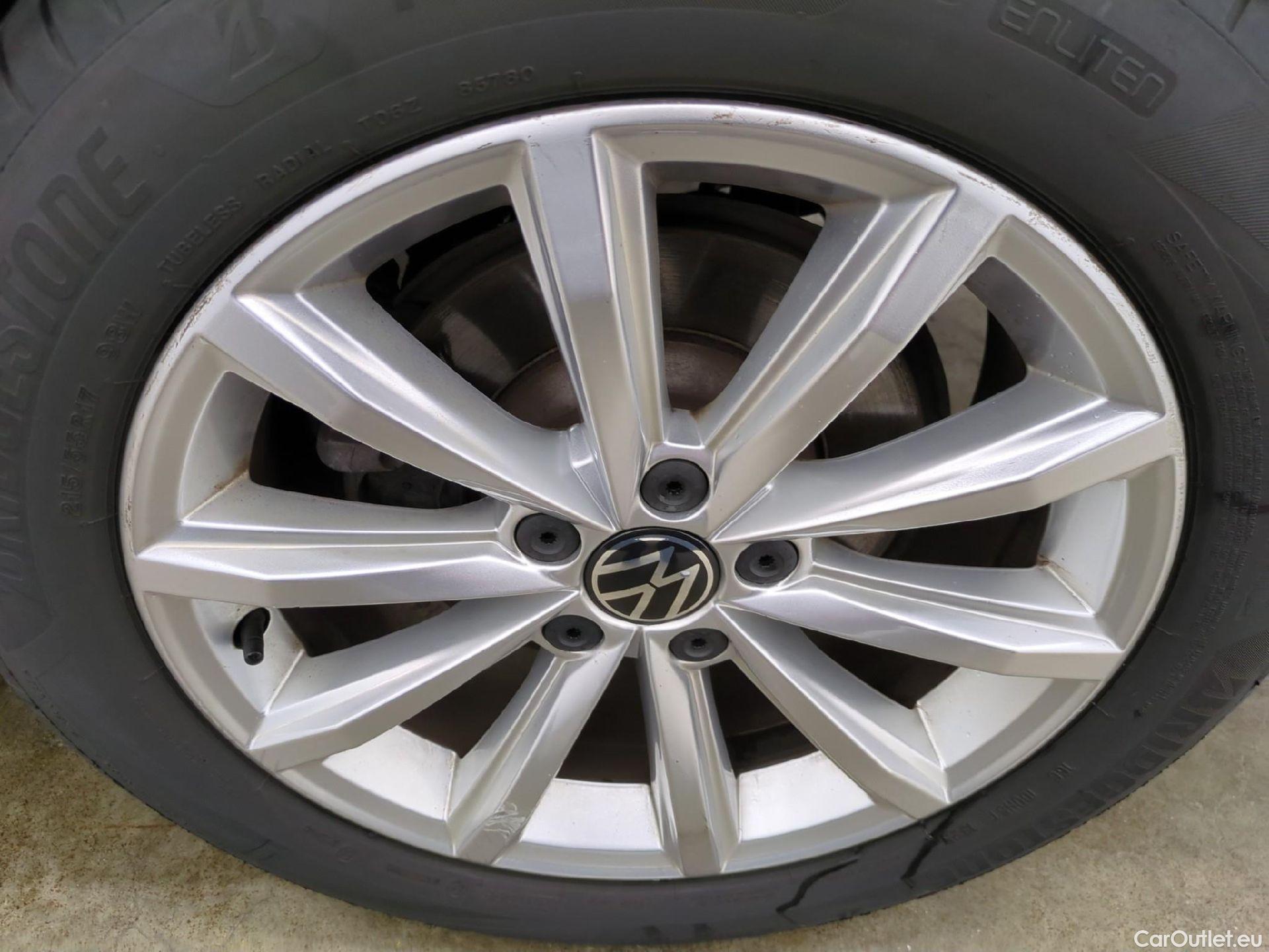  Volkswagen  Passat VOLKSWAGEN  SW / 2019 / 5P / Break 2.0 TDI 150 SCR DSG7 SW LOUNGE #6