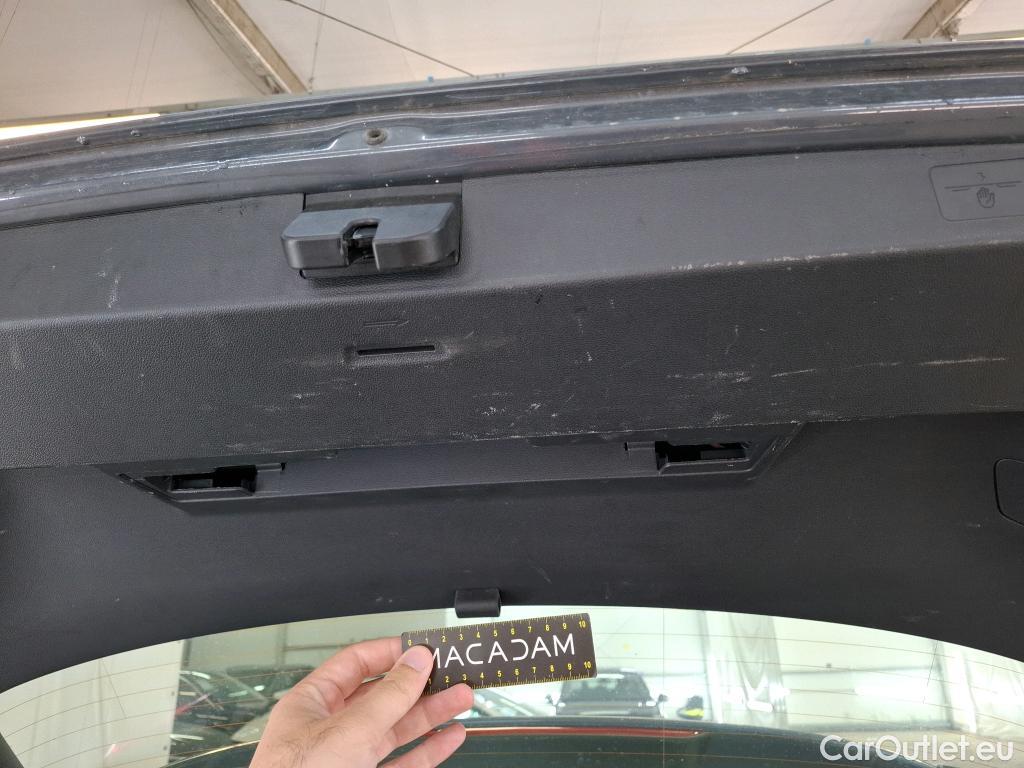  Volkswagen  Golf  VIII Berline Style 1st eHybrid 1.4 205CV BVA6 E6d #10