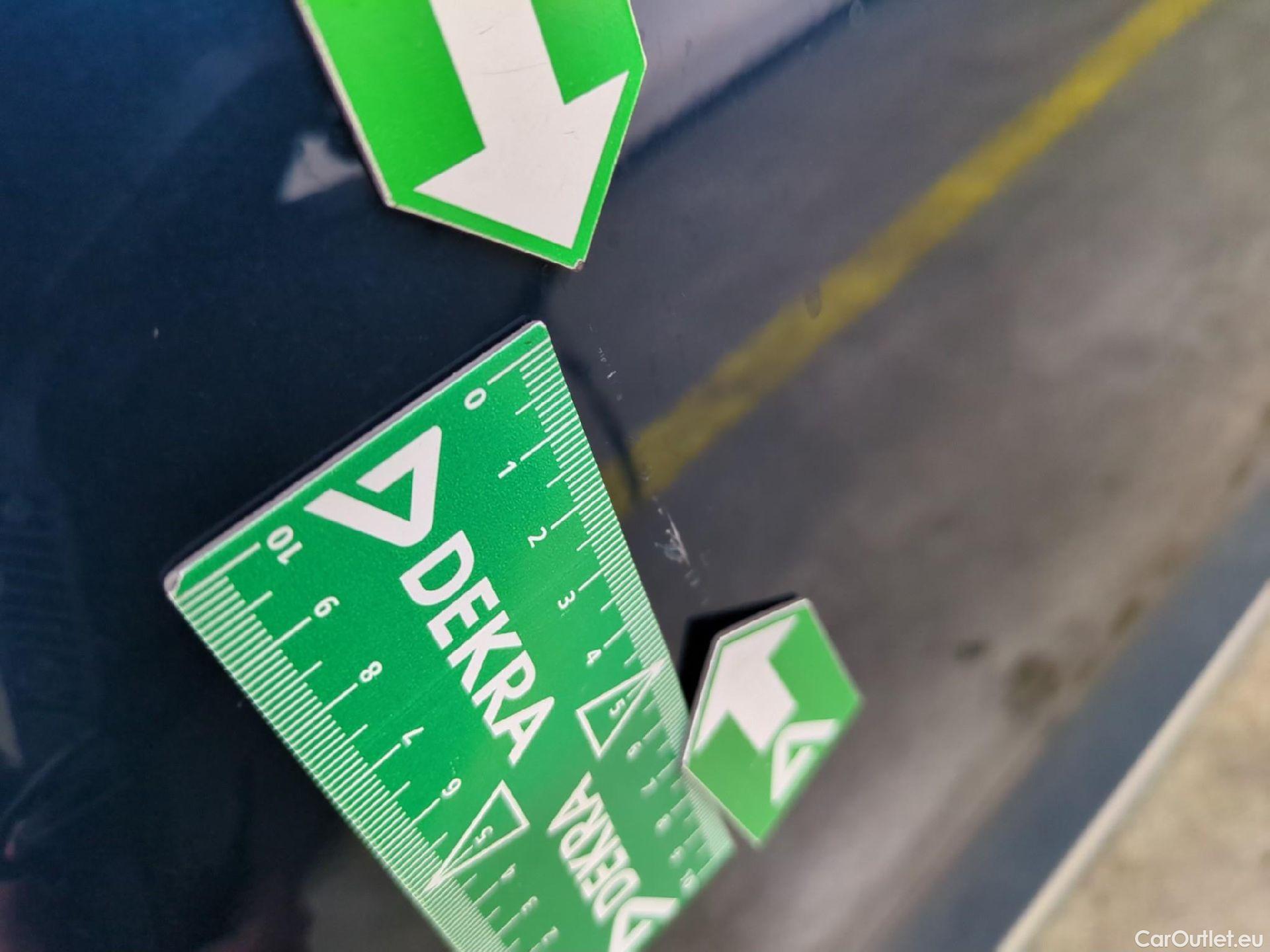  Volkswagen  Passat VOLKSWAGEN  SW / 2019 / 5P / Break 2.0 TDI 150 SCR DSG7 SW LOUNGE #12