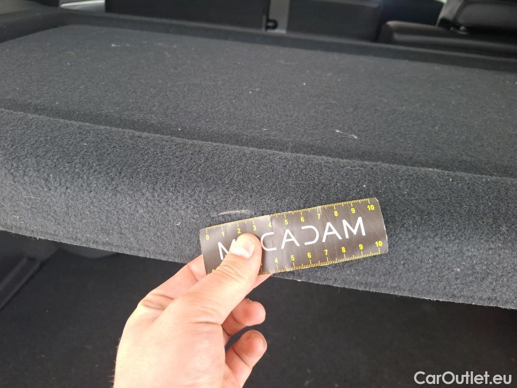  Volkswagen  Tiguan VOLKSWAGEN  / 2016 / 5P / SUV 2.0 TDI 150 DSG7 Black R-Line(SP) #5