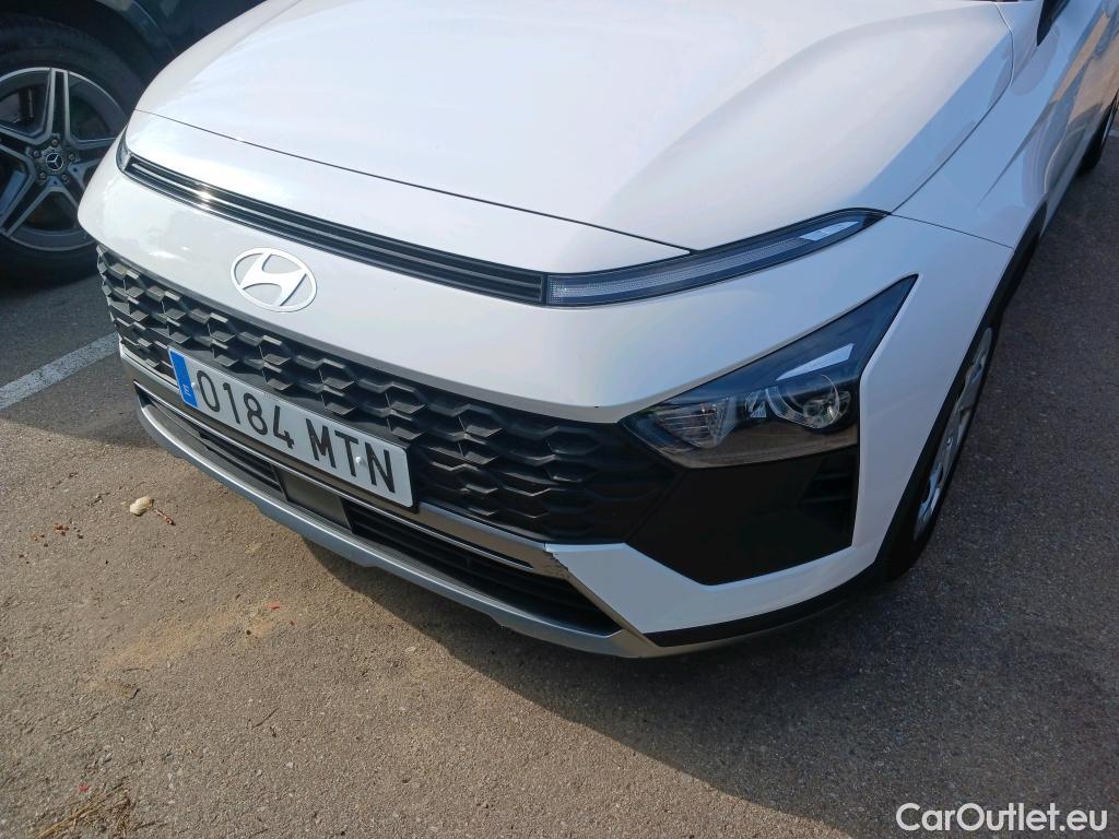  Hyundai  Bayon HYUNDAI  / 2024 / 5P / todoterreno 1.2 MPI Klass #14