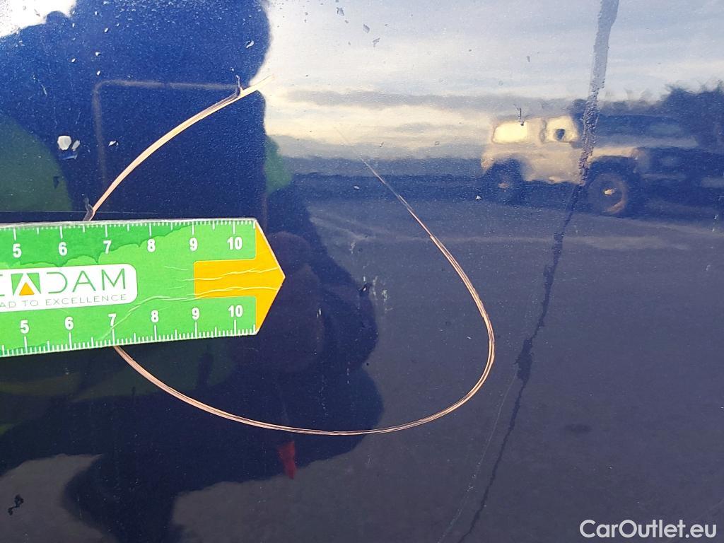  Volkswagen  Golf  VOLKSWAGEN / 2020 / 5P / berlina con portón Life 2.0 TDI 85kW (115CV) #13