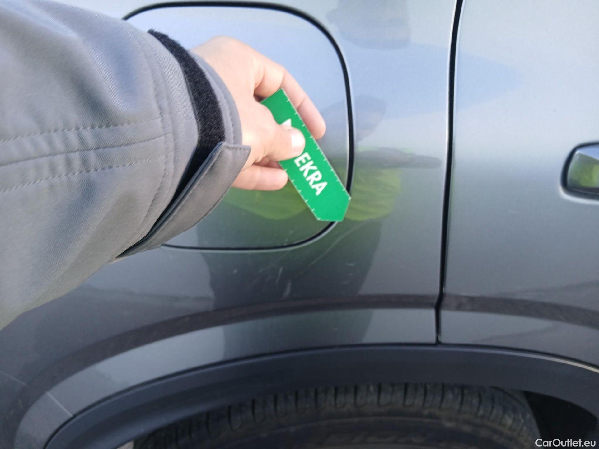  Nissan  Qashqai NISSAN  / 2021 / 5P / todoterreno DIG-T 103kW (140CV) mHEV 4x2 Acenta #9