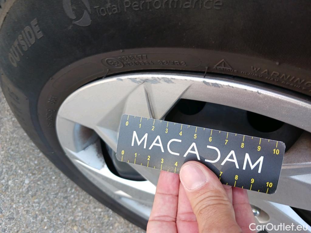  Hyundai  Bayon HYUNDAI  / 2024 / 5P / todoterreno 1.2 MPI Klass #18