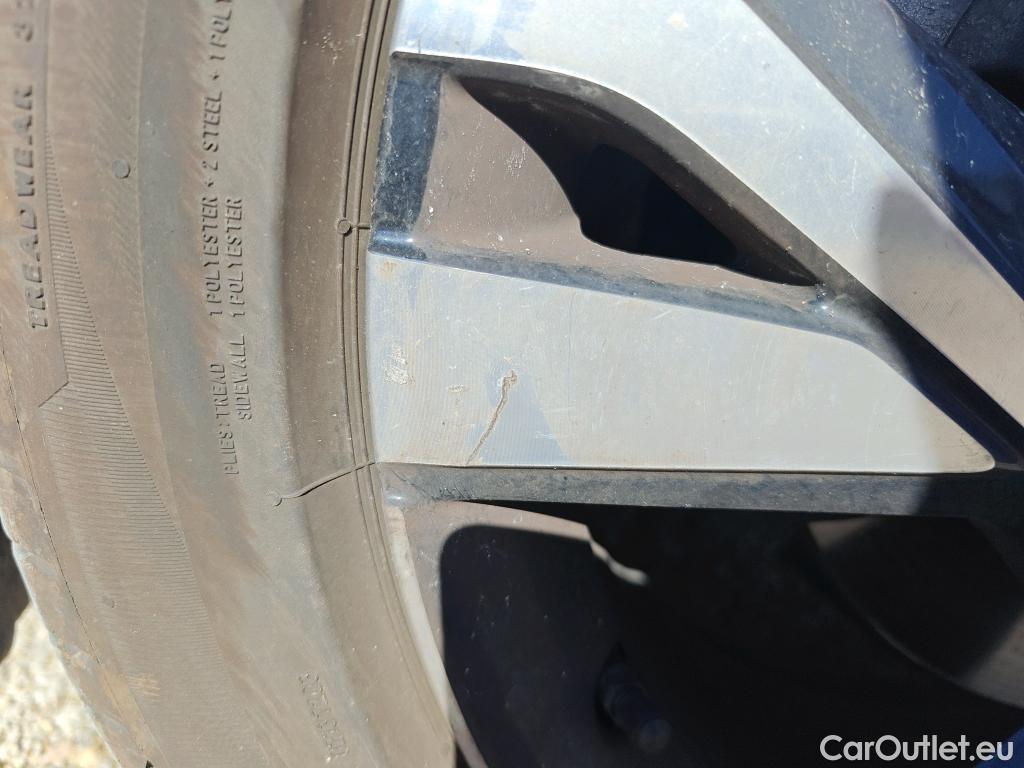  Toyota  C-HR TOYOTA  / 2019 / 5P / todoterreno 1.8 125H Advance #27