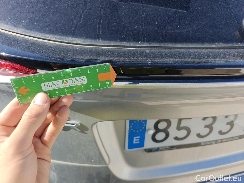  Toyota  C-HR TOYOTA  / 2019 / 5P / todoterreno 1.8 125H Advance #35