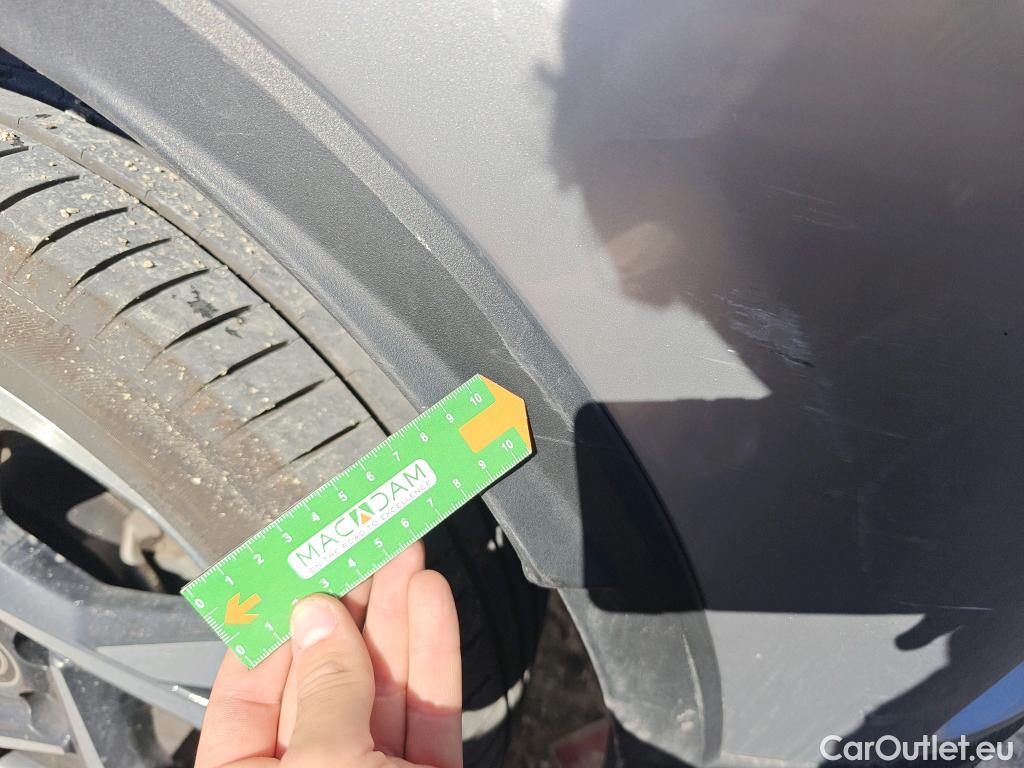  Toyota  C-HR TOYOTA  / 2019 / 5P / todoterreno 1.8 125H Advance #23