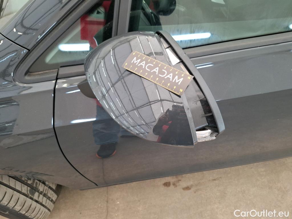  Volkswagen  Golf  VOLKSWAGEN / 2020 / 5P / Berline 1.5 eTSI OPF 150 DSG7 Life Busi #26