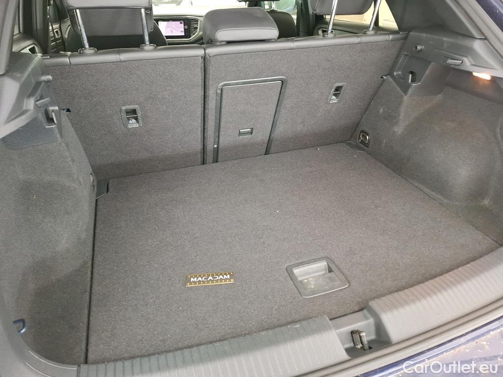  Volkswagen  T-ROC VOLKSWAGEN  / 2017 / 5P / SUV 1.5 TSI 150 EVO R-LINE DSG7 #5