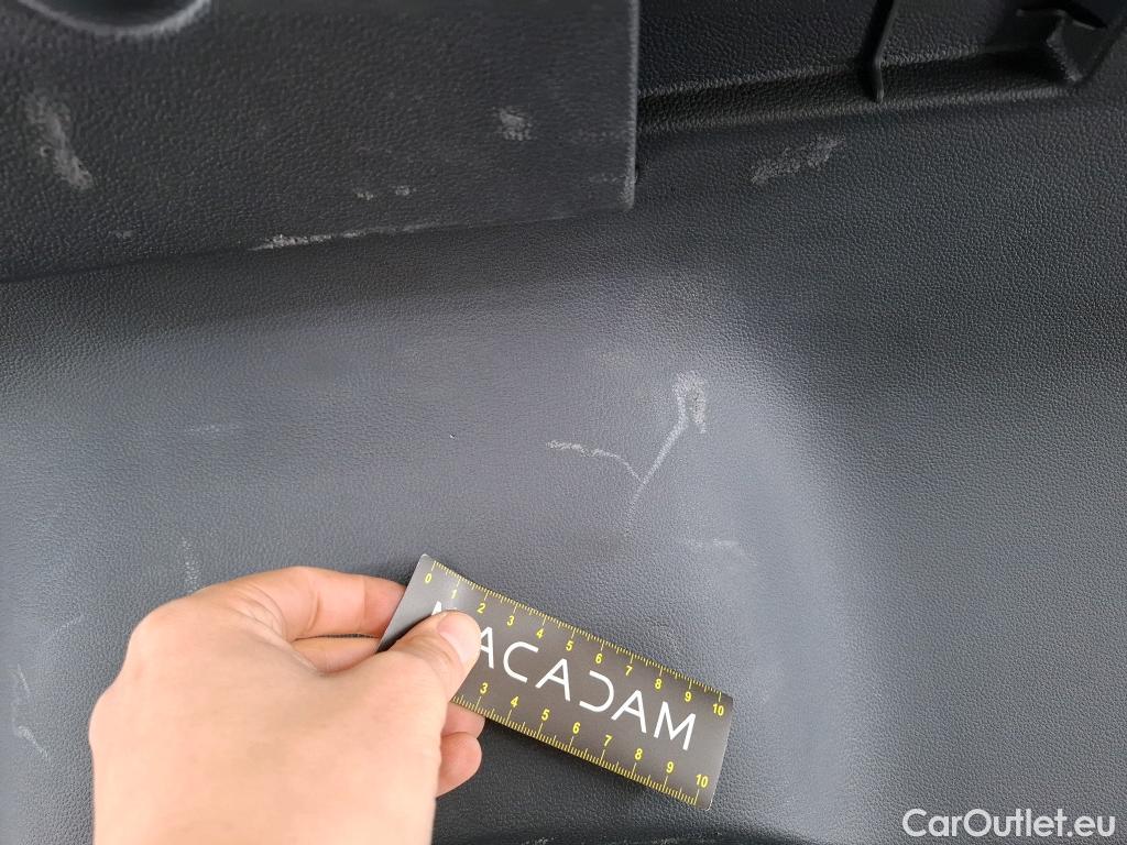  Volkswagen  T-ROC VOLKSWAGEN  / 2017 / 5P / SUV 1.5 TSI 150 EVO R-LINE DSG7 #22