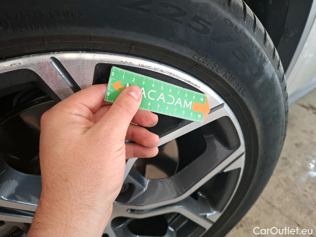  Bmw  X1 BMW  / 2019 / 5P / SUV xDrive25e Business Design BVA6 #32