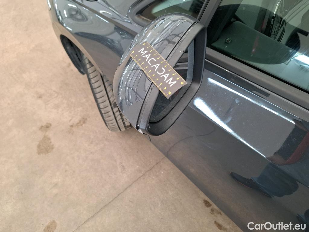  Volkswagen  Golf  VOLKSWAGEN / 2020 / 5P / Berline 1.5 eTSI OPF 150 DSG7 Life Busi #35