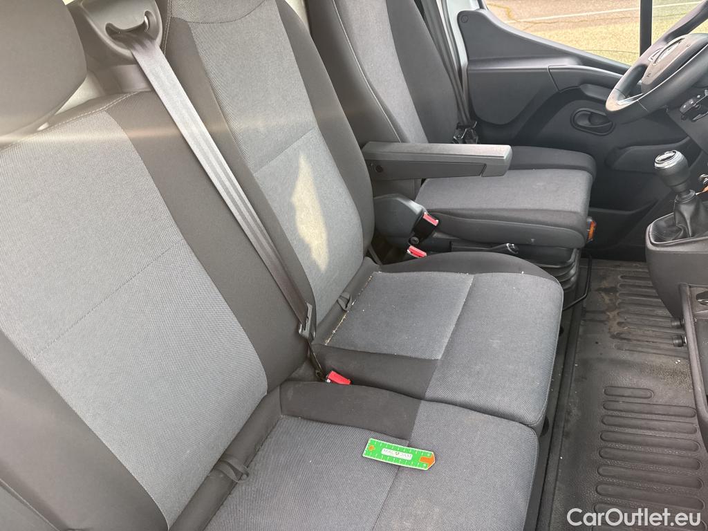  Renault  Master RENAULT  / 2019 / 4P / Fourgon tôlé FG Tr GCF F3500 L2H2 Energy dCi 150 #14